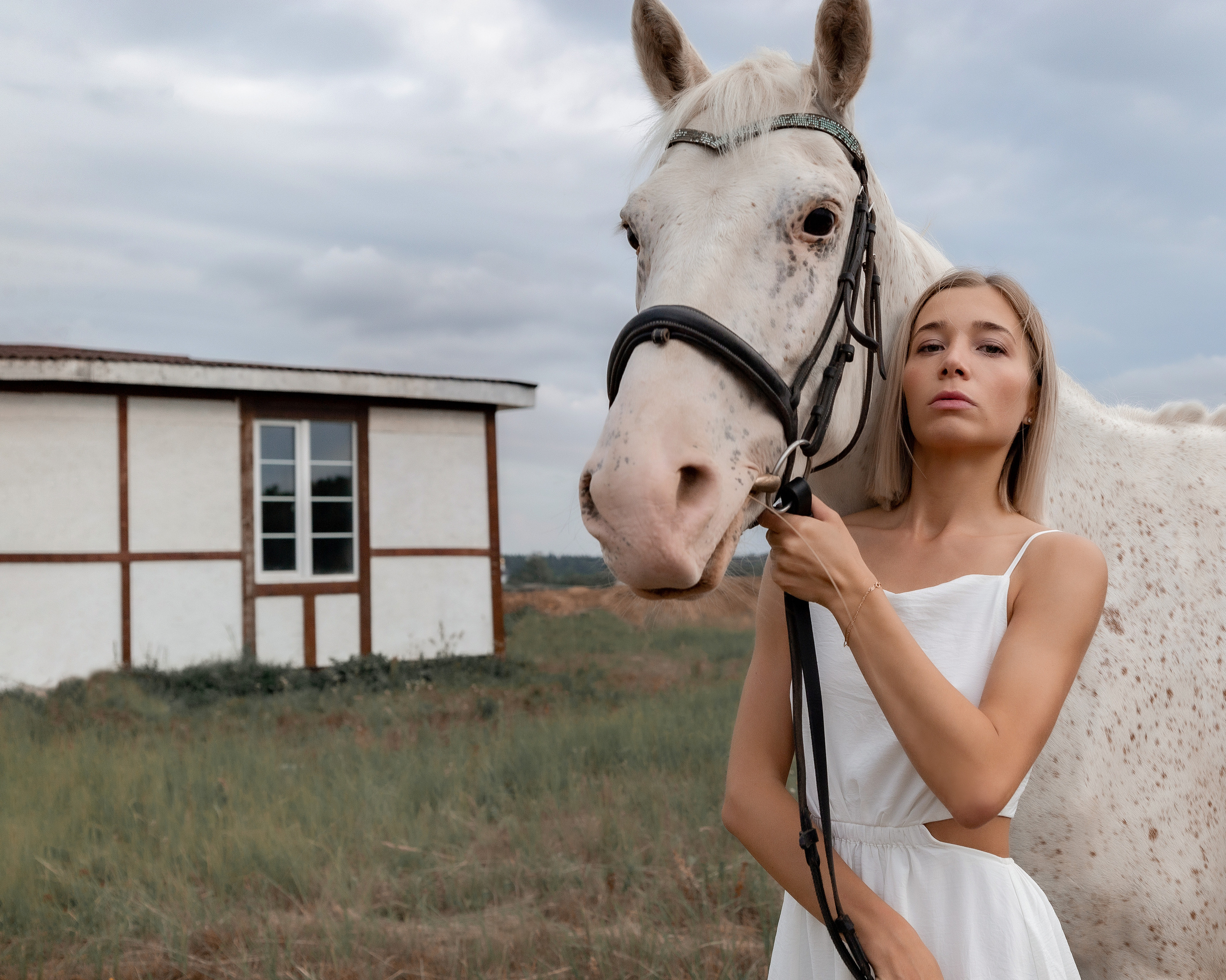 Арина на конной прогулке. Женский фотограф в Москве Светлана Смагина
