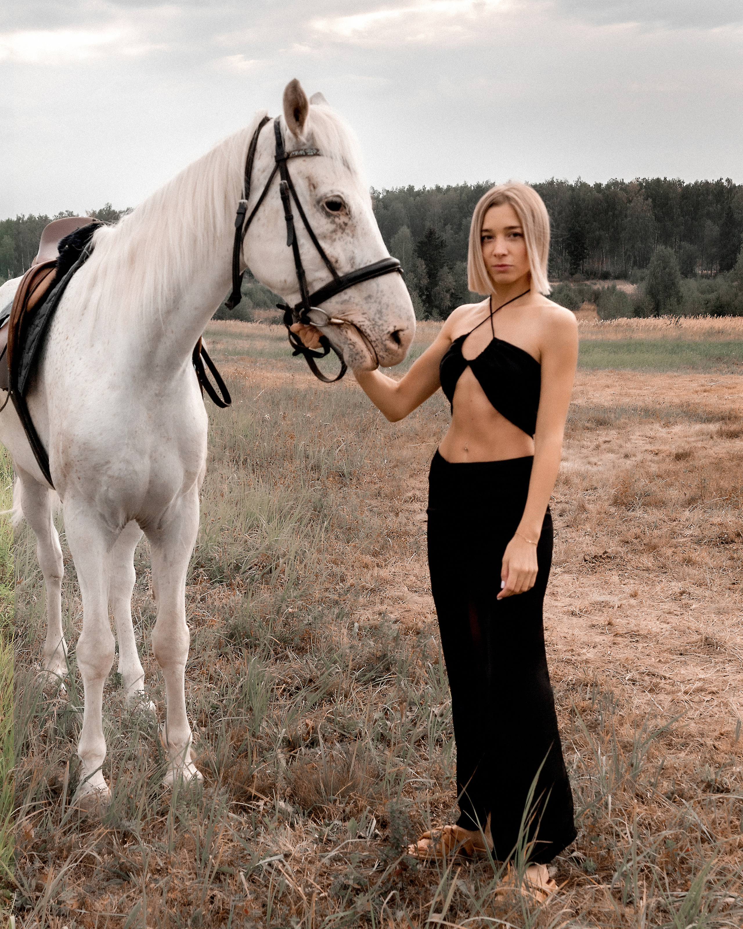 Арина на конной прогулке. Женский фотограф в Москве Светлана Смагина