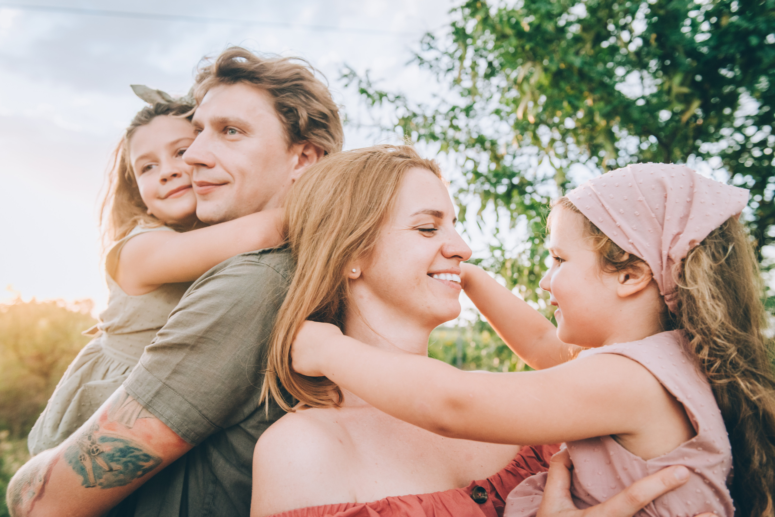 Счастливая семья, коты и собака. Семейный и контент фотограф в Краснодаре Вадим Лагутов
