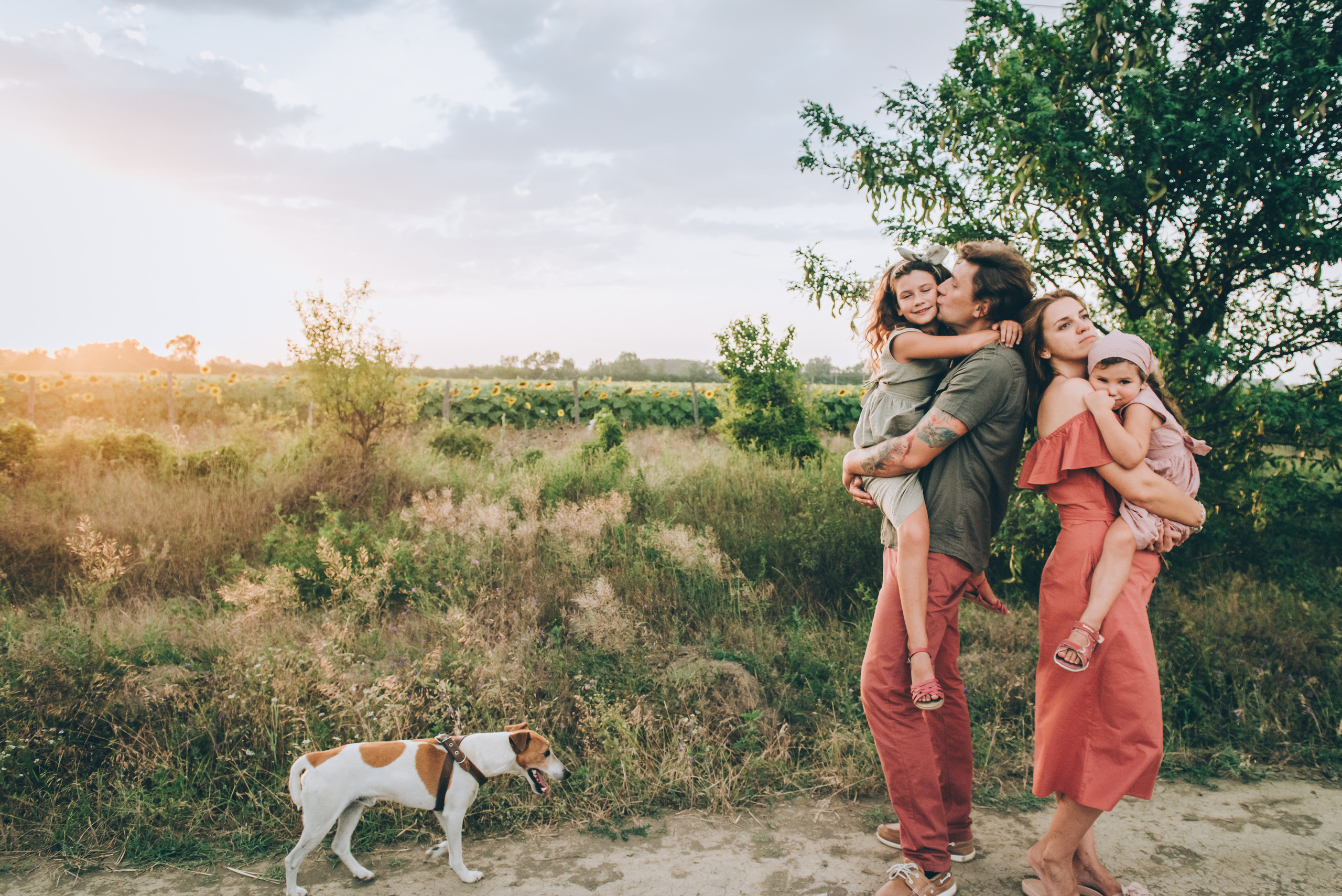 Счастливая семья, коты и собака. Семейный и контент фотограф в Краснодаре Вадим Лагутов