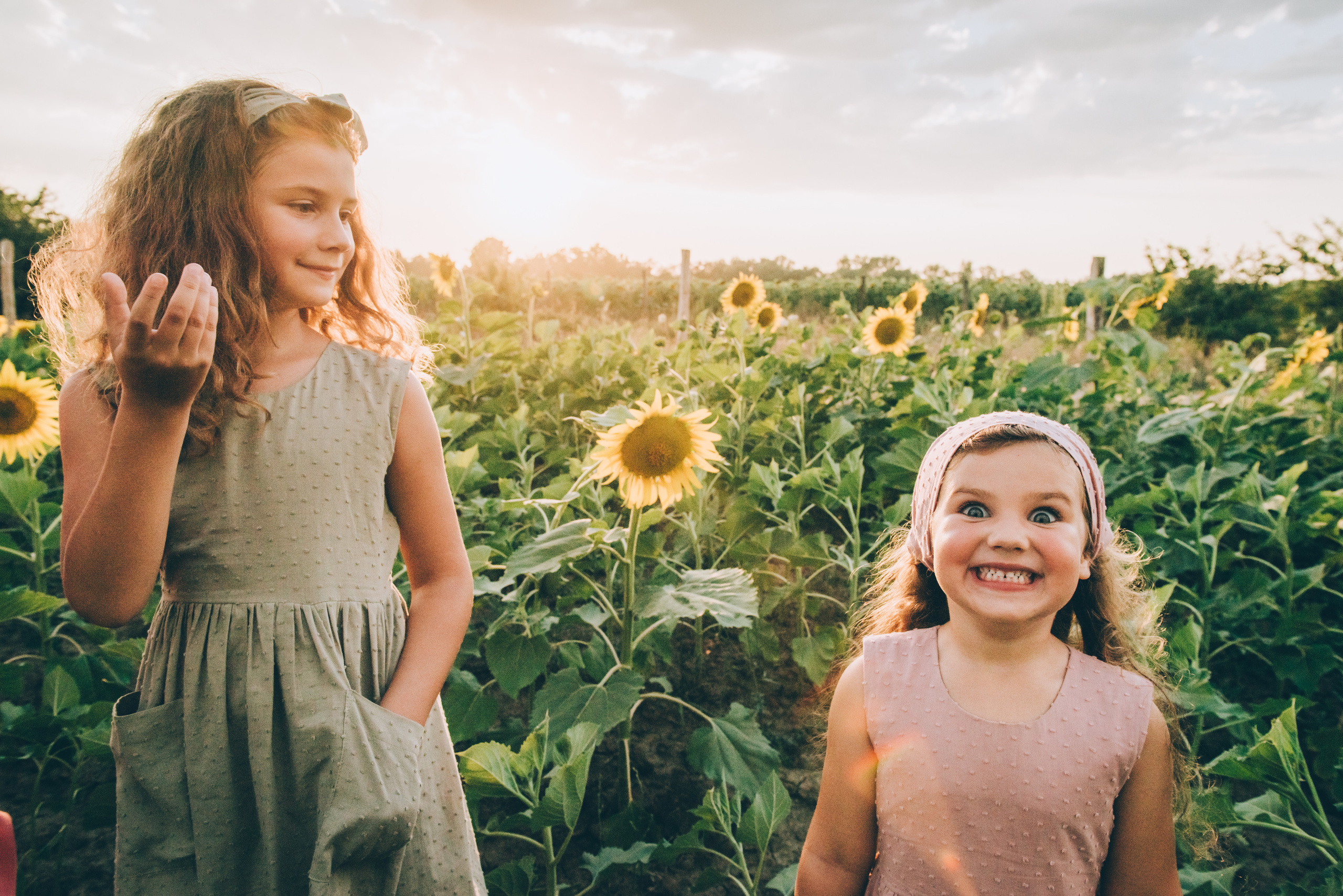 Счастливая семья, коты и собака. Семейный и контент фотограф в Краснодаре Вадим Лагутов