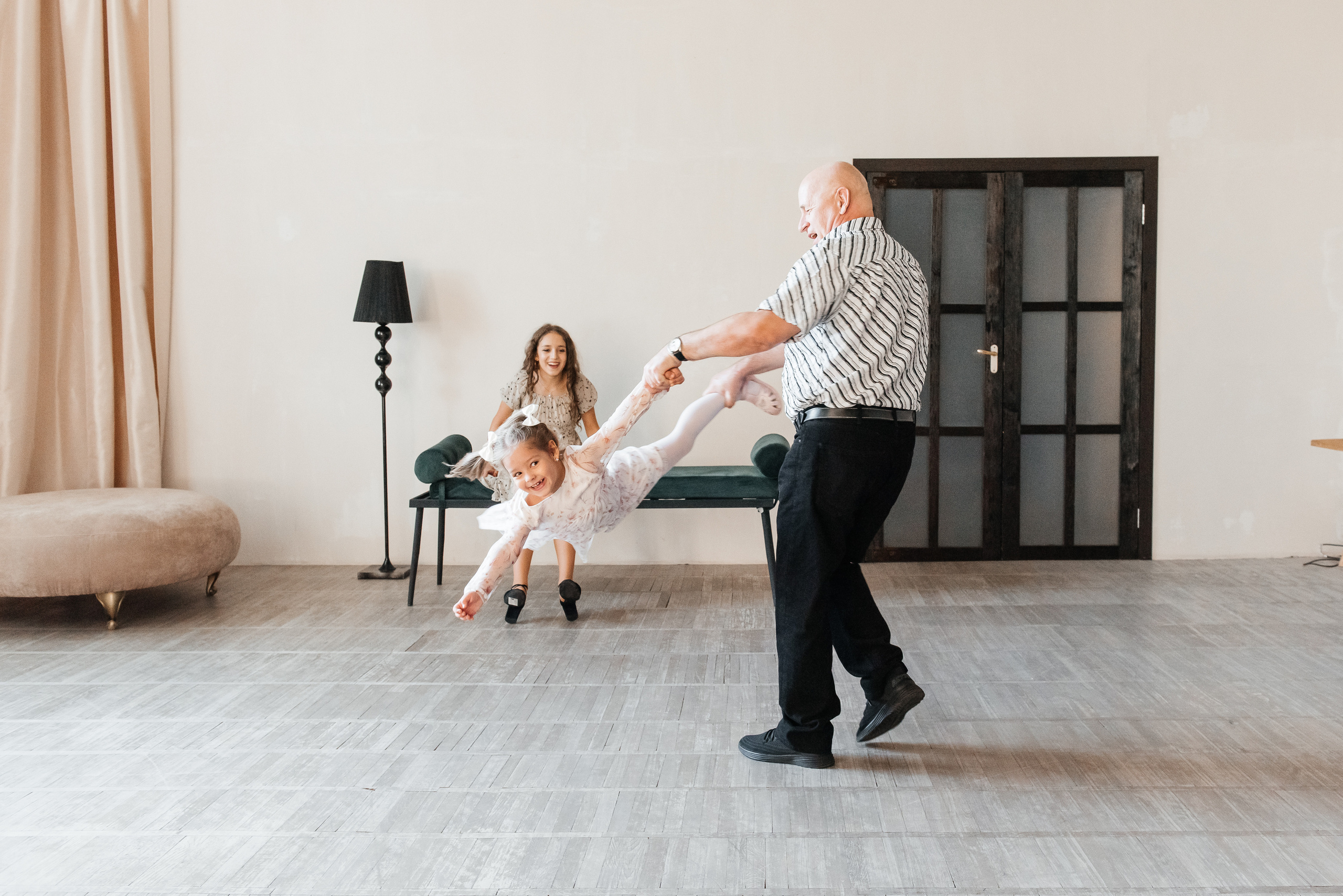 Подарок на день рождения. Семейный и контент фотограф в Краснодаре Вадим Лагутов