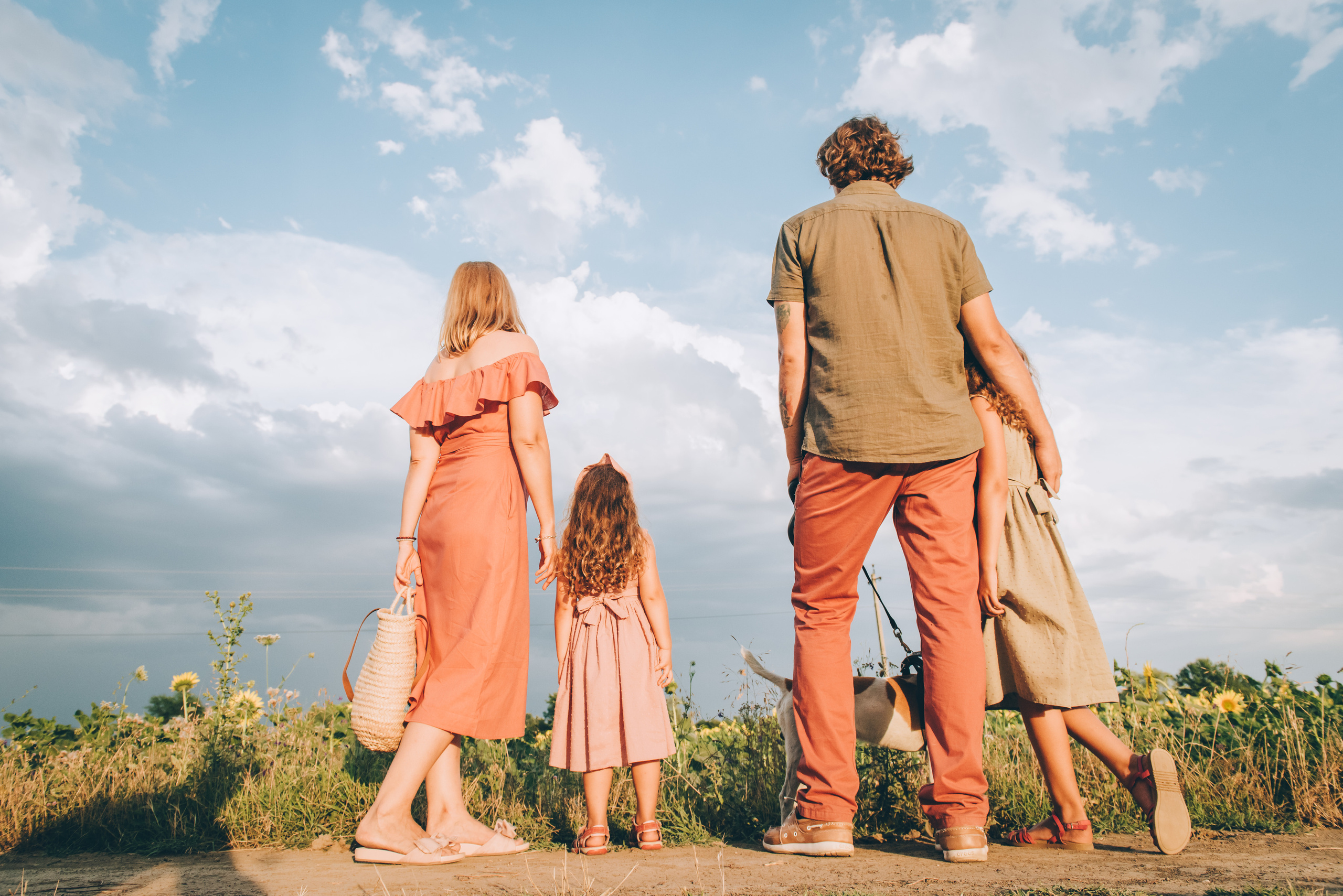 Счастливая семья, коты и собака. Семейный и контент фотограф в Краснодаре Вадим Лагутов