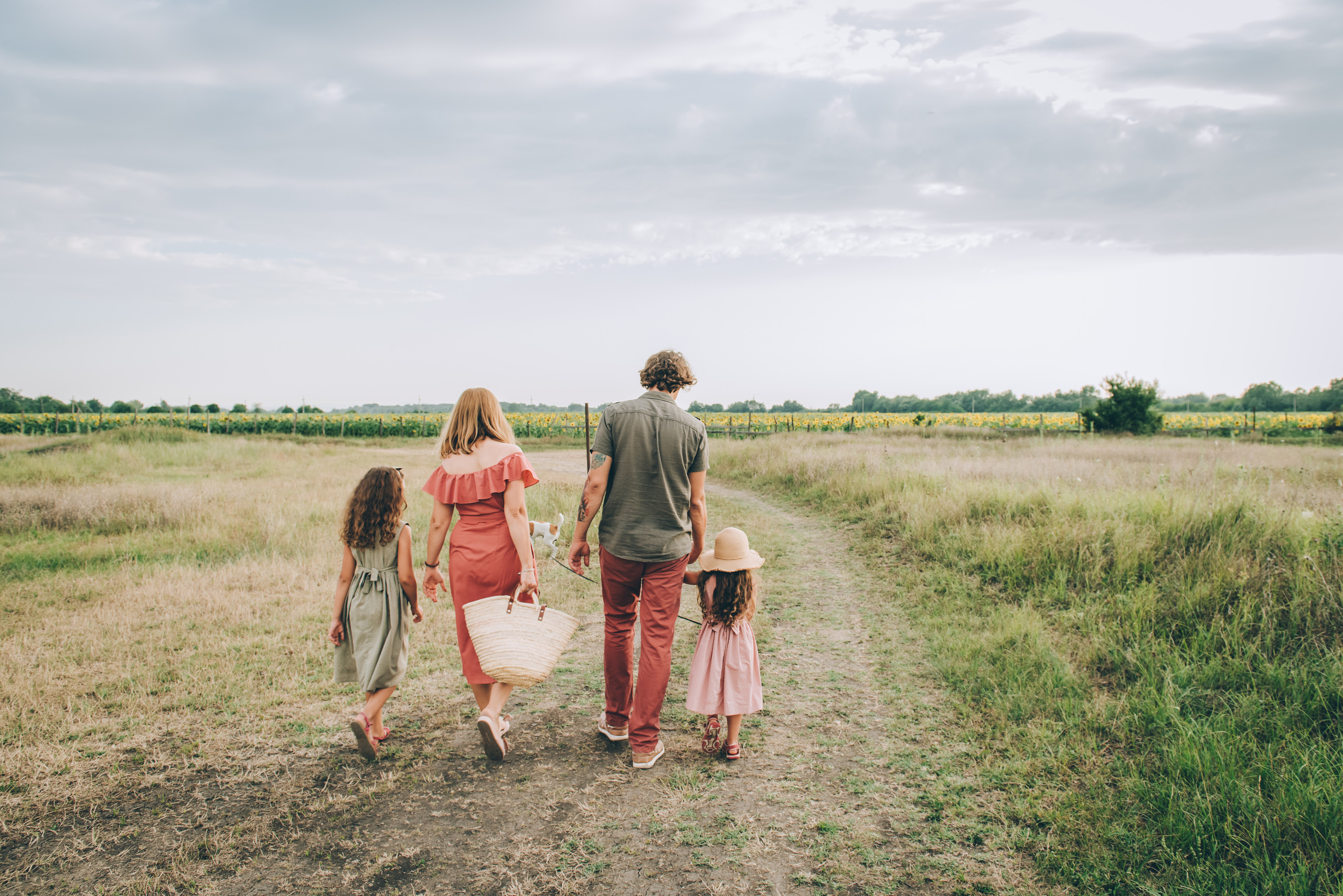 Счастливая семья, коты и собака. Семейный и контент фотограф в Краснодаре Вадим Лагутов