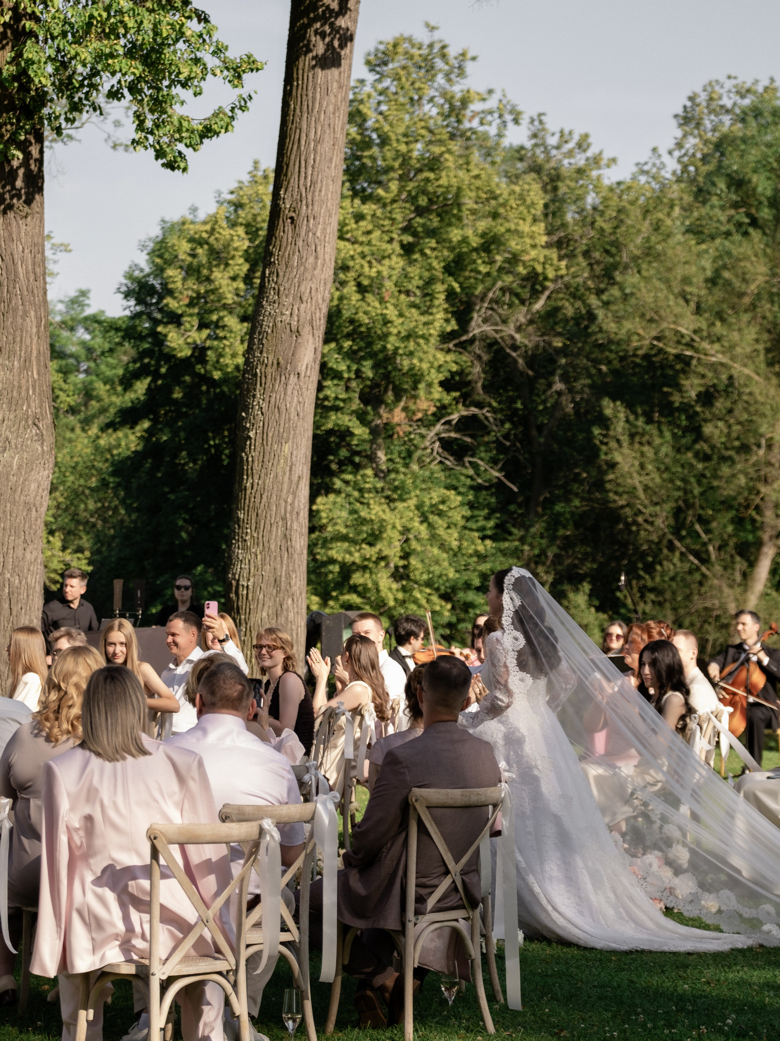 Счастливые часов не наблюдают. Свадебный и семейный фотограф в Санкт-Петербурге