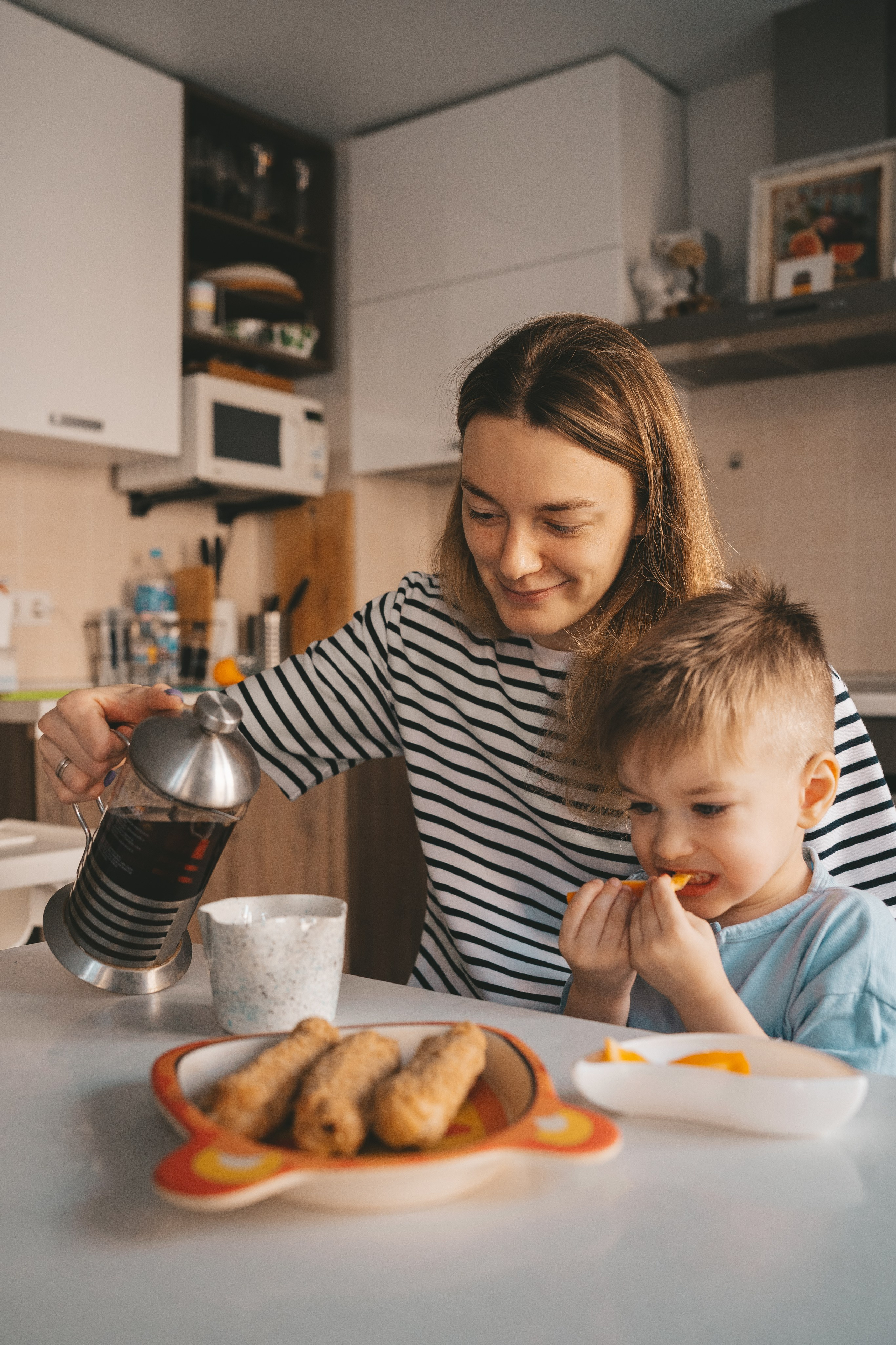 Домашняя семейная съемка: мама и сын. Фотограф Екатерина Канчалаба