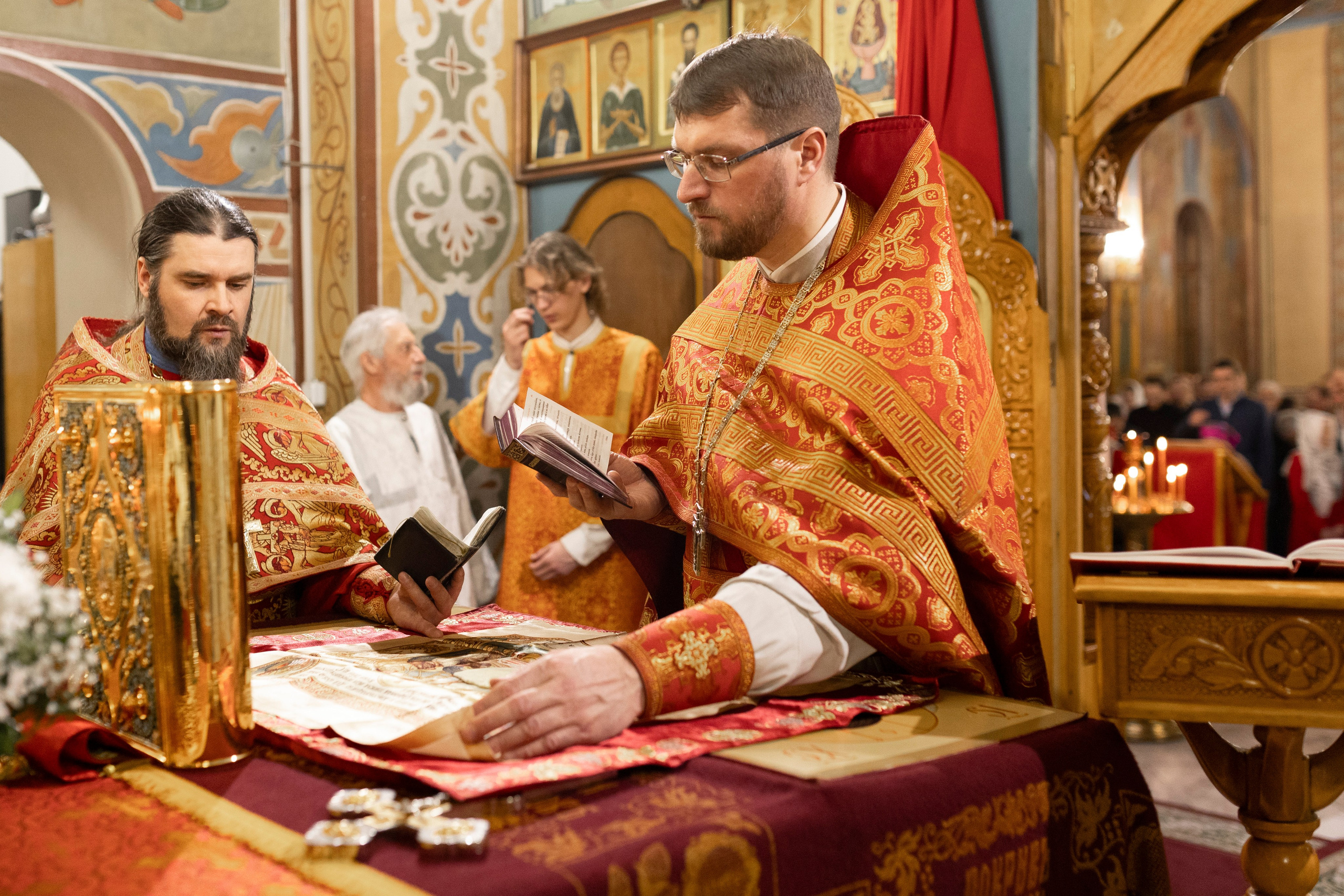 Пасха Господня. ТОП Фотограф на Крещение и Венчание Железногорск Алексей Мещеряков
