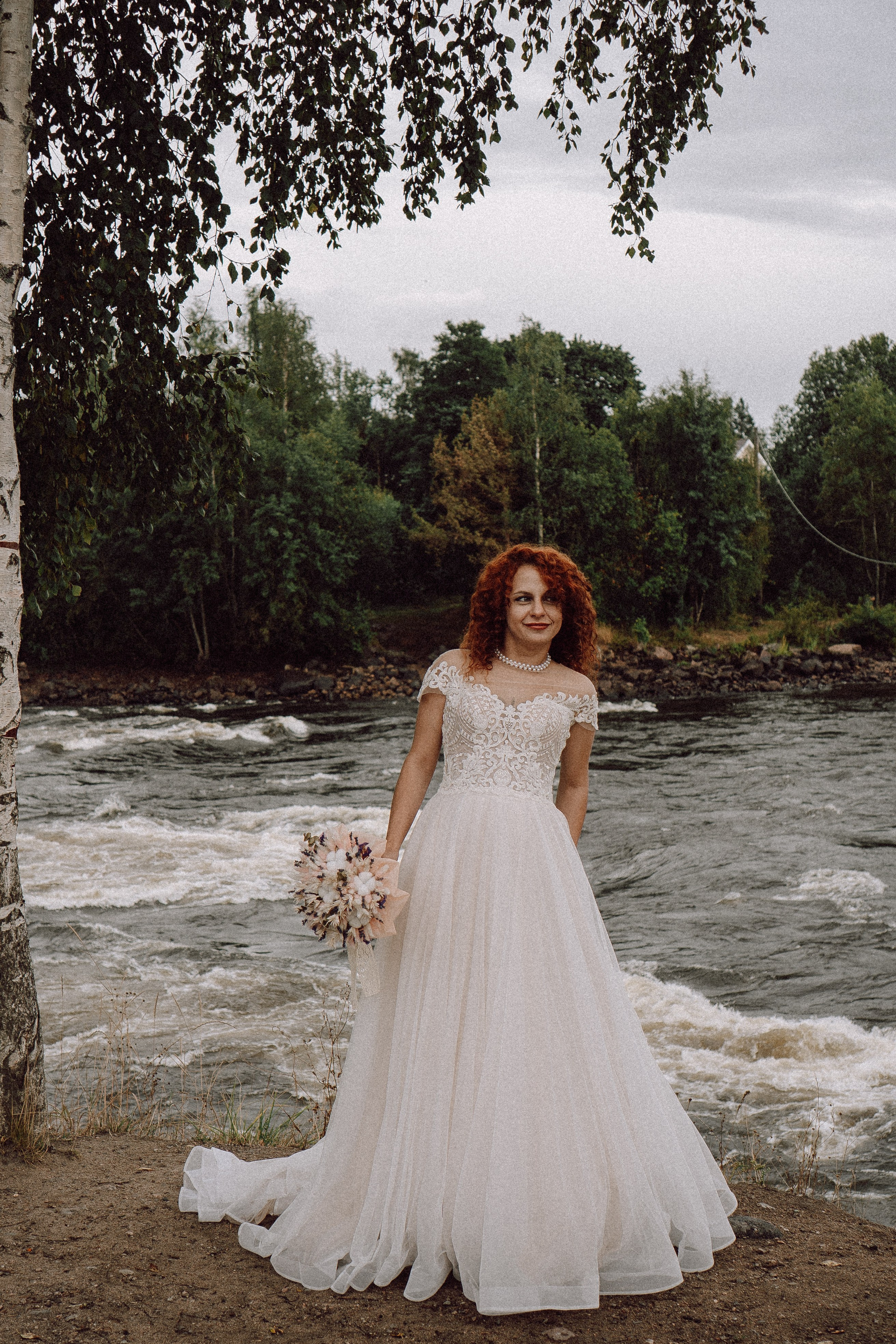 СВАДЕБНАЯ ФОТОСЕССИИЯ ПАРЫ В ГОРОДЕ ПРИОЗЕРСК В СОСНОВОМ ЛЕСУ И С ПИКАПОМ. Профессиональный фотограф, Санкт-Петербург — Виктория Богомолова
