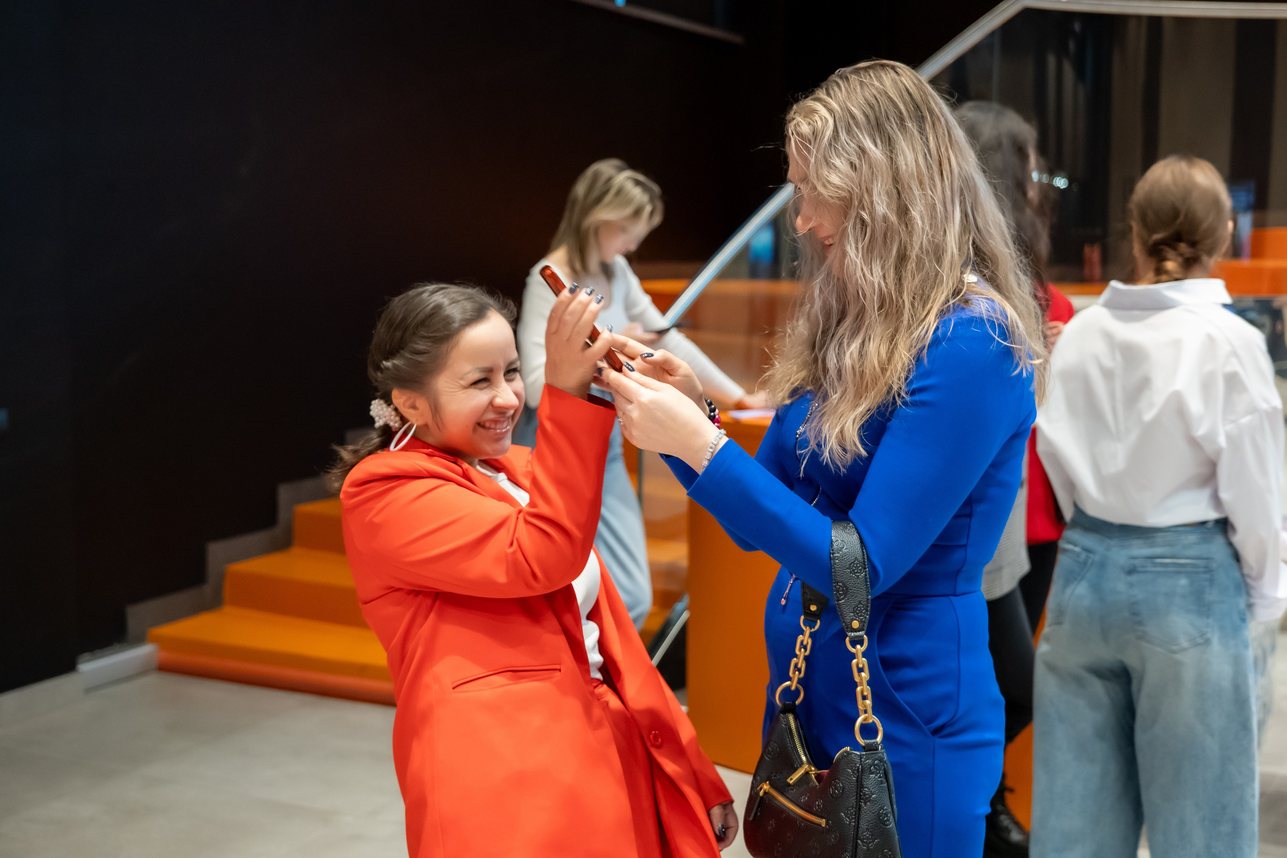 Репортажная съемка, мероприятия. Фотограф и видеограф в Москве Александр Вандышев