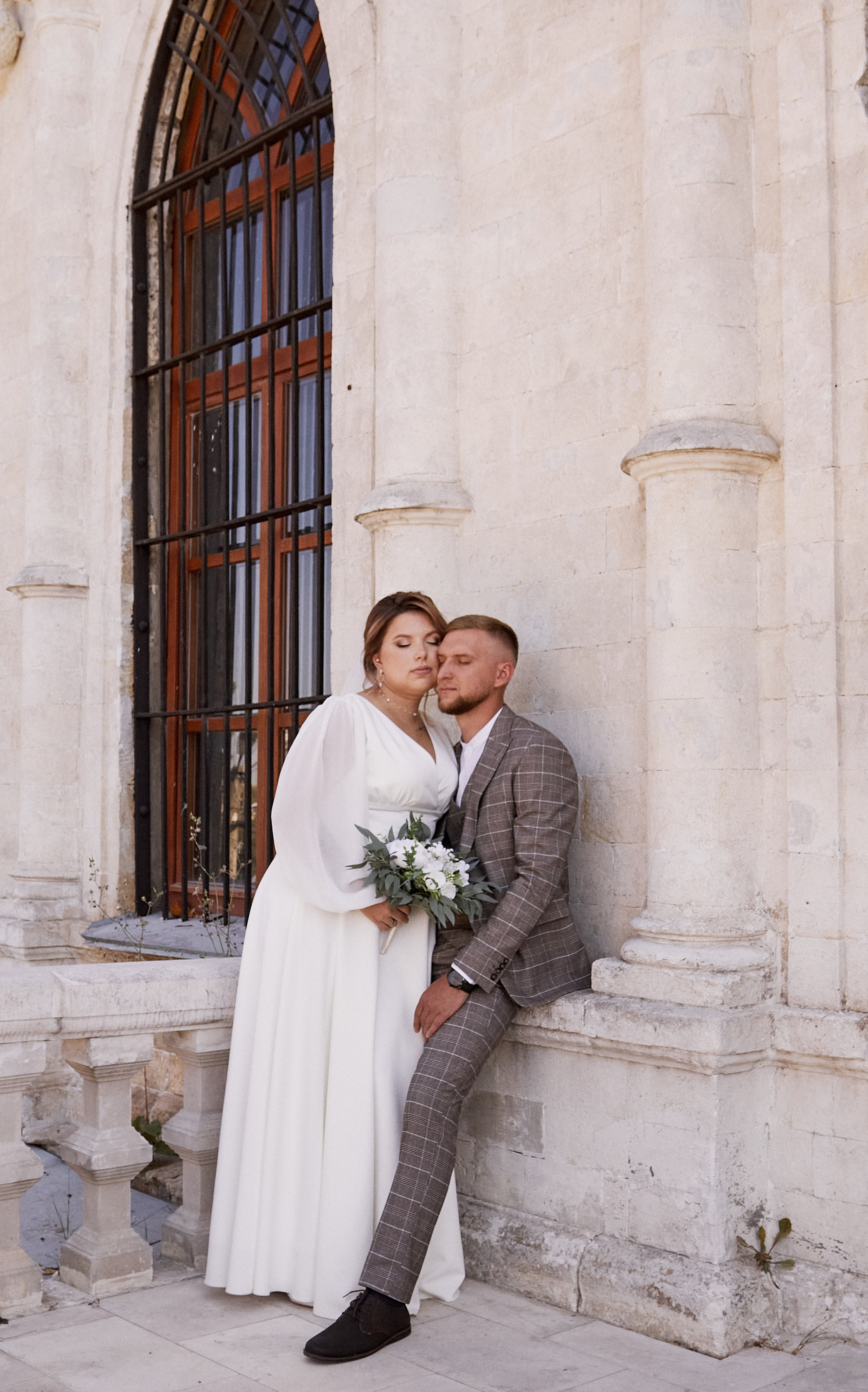 Алевтина и Дмитрий. Владимирский храм. Фотограф лавстори Москва/МО Приятелева Ангелина