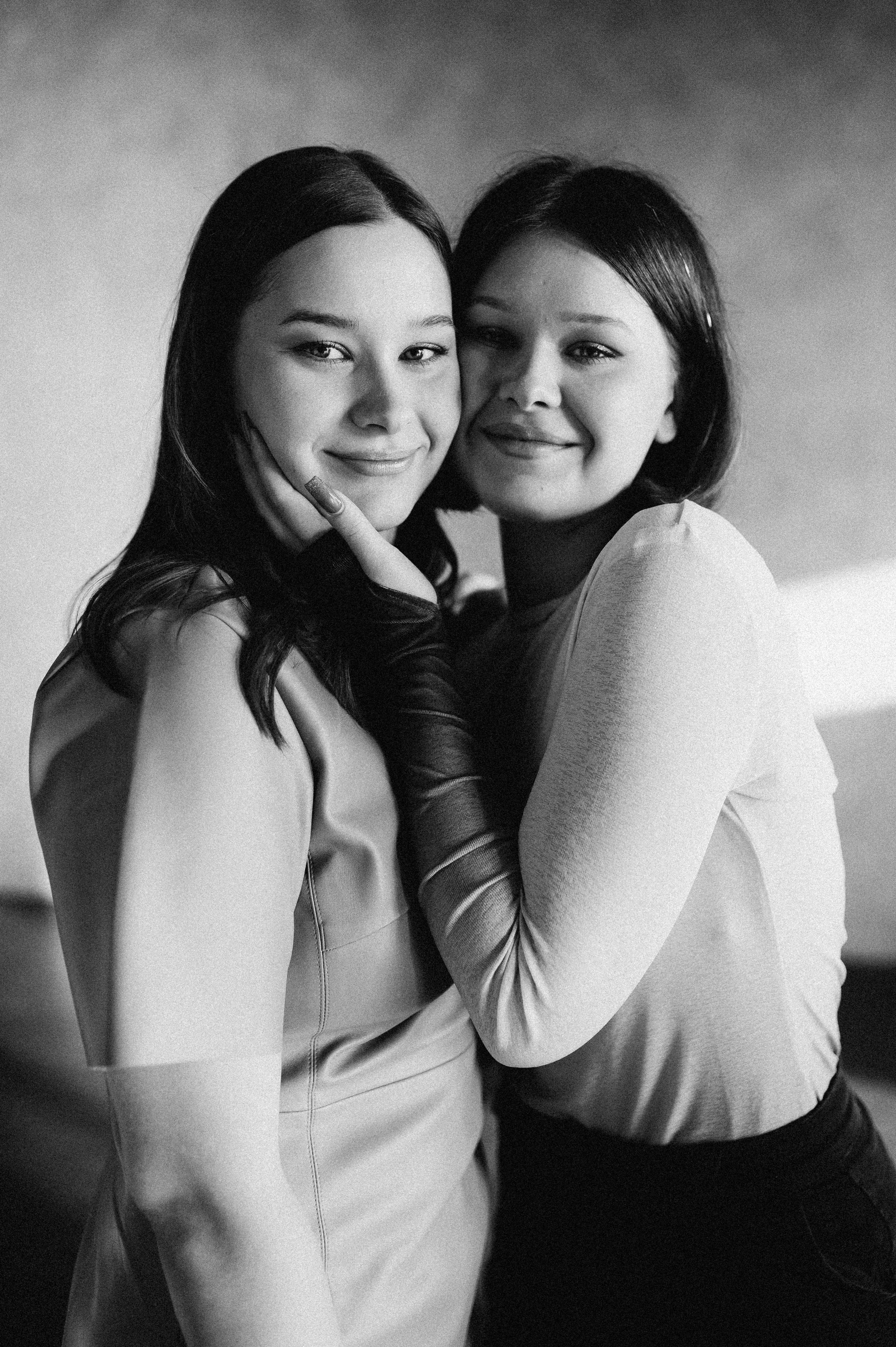 Фотосессия большой семьи в студии. Семейный фотограф в Новосибирске Женя Индрикова