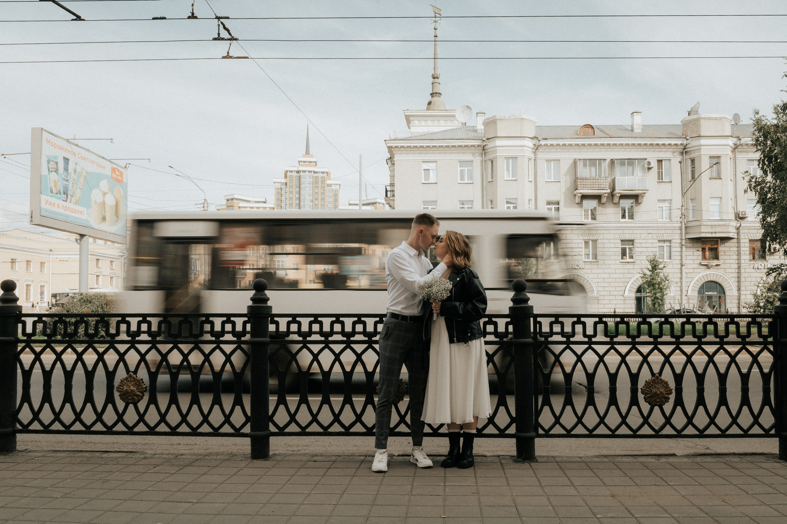 Свадебные фотографии. Фотограф в Барнауле Дарья Бутурлакина. Люби.Цени.Касайся