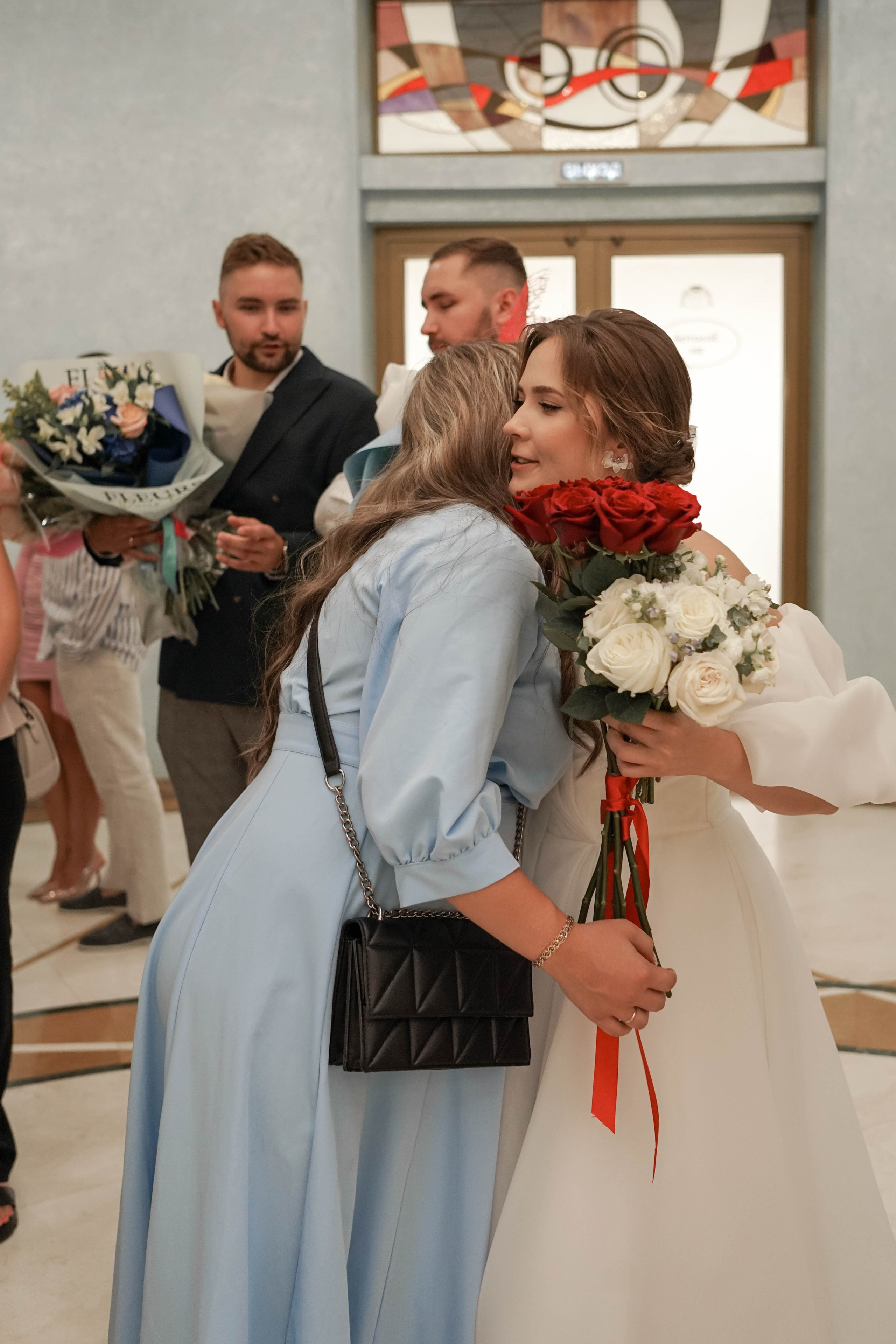 Лиза и Сережа: регистрация, прогулка и банкет. Фотограф в Иркутске