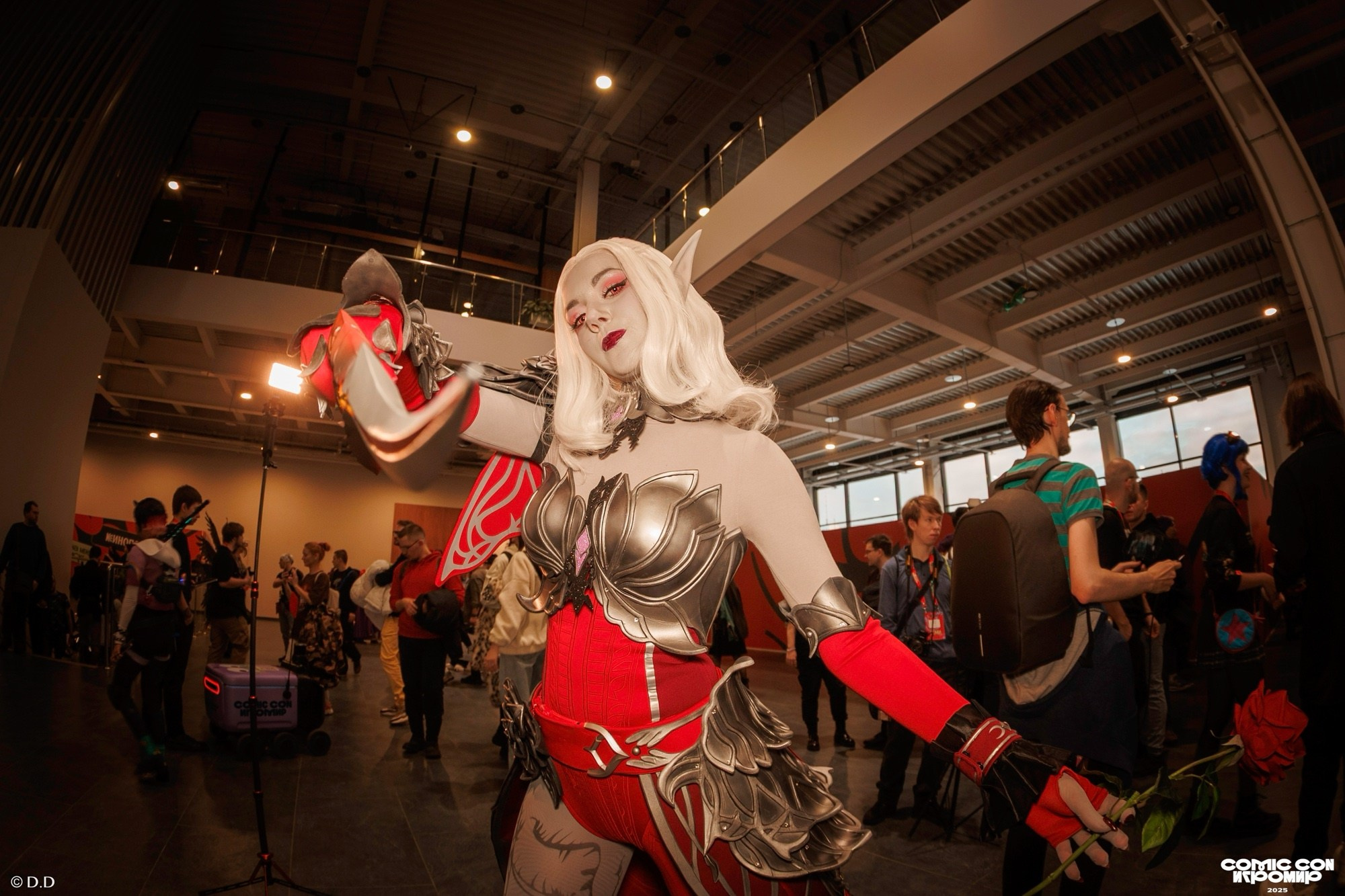 Comic Con Игромир 2025. Различные мероприятия и просто фотографии людей