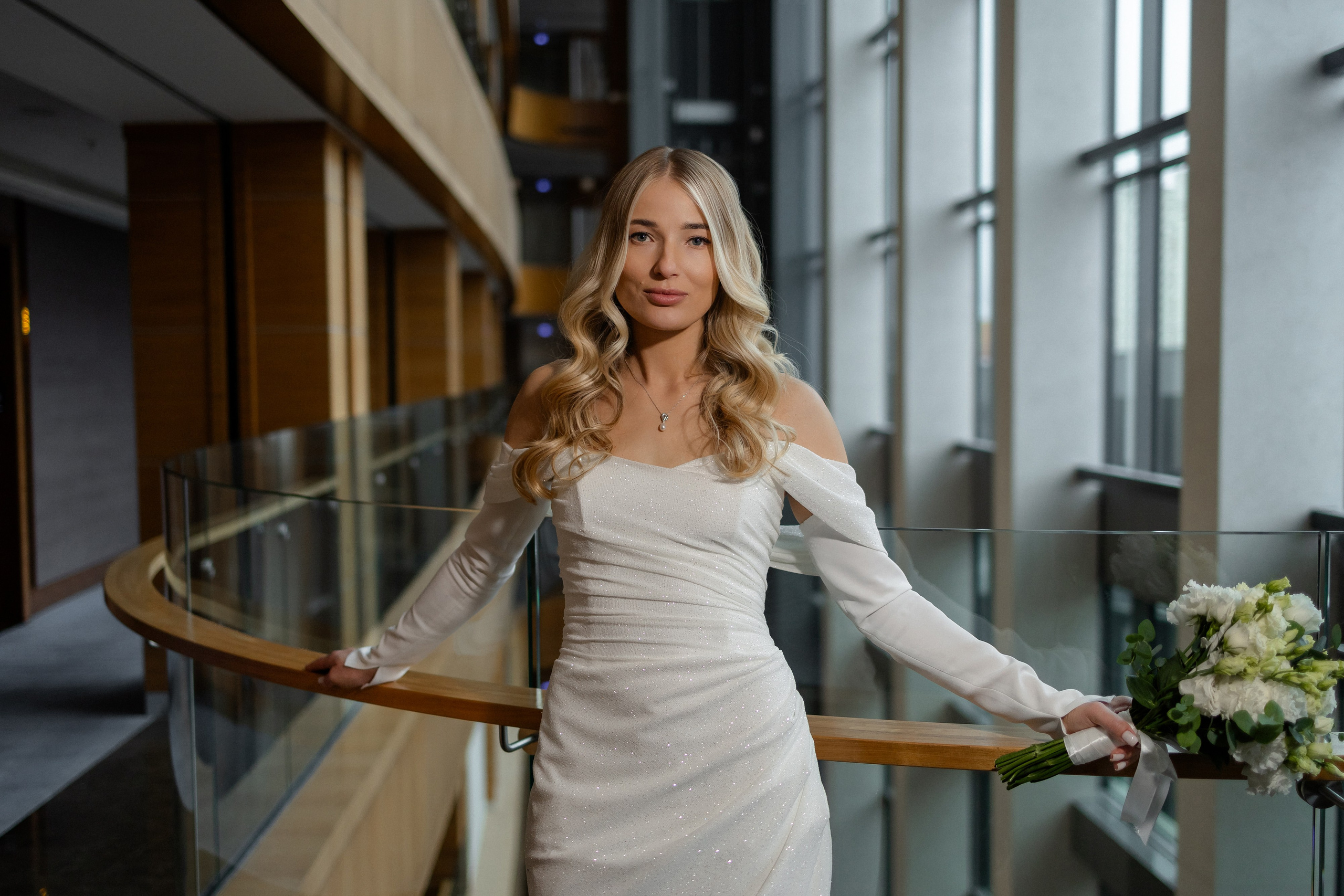 Свадебная фотосессия в отеле Марриот в Минске (Minsk Marriott Hotel). Свадебный фотограф в Минске/Беларуси Сергей Спиридонов