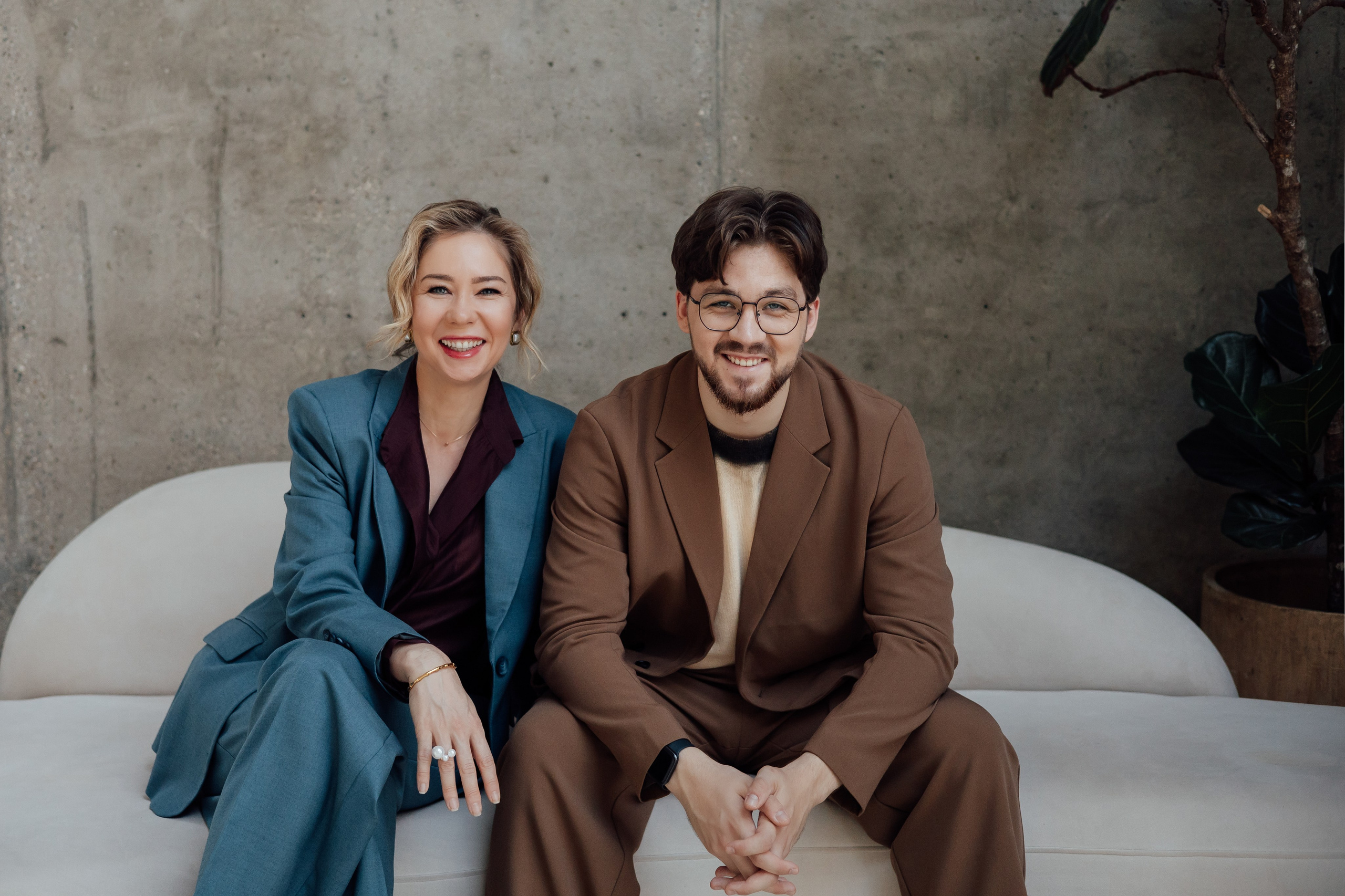 Юлия и Данила. «Пять граней силы». Семейная фотосессия мама и взрослый сын. Психолог, фотограф Мария Черницкая