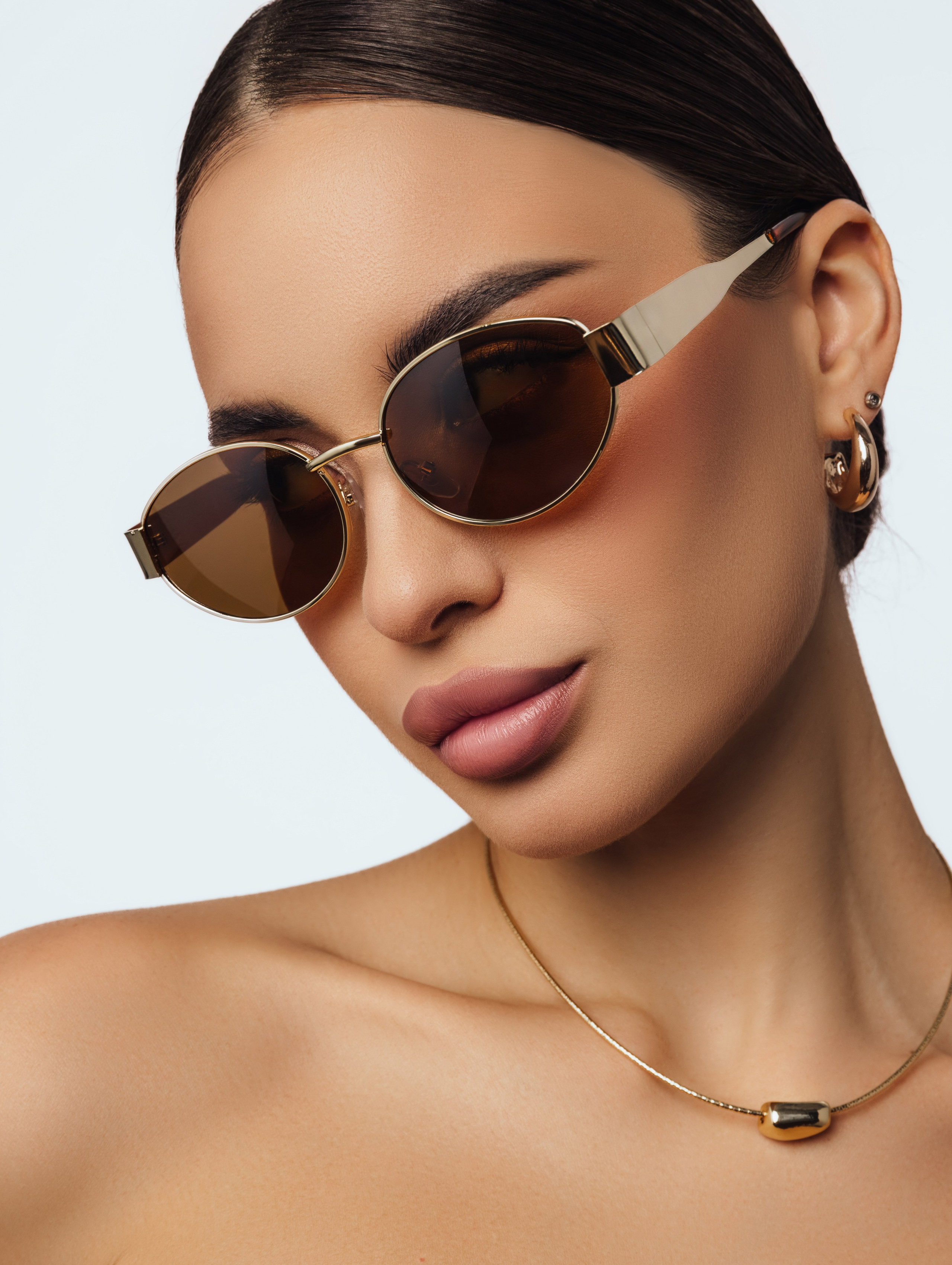 TAZZY Glasses. Фотограф для маркетплейсов в Москве Озерова Кристина