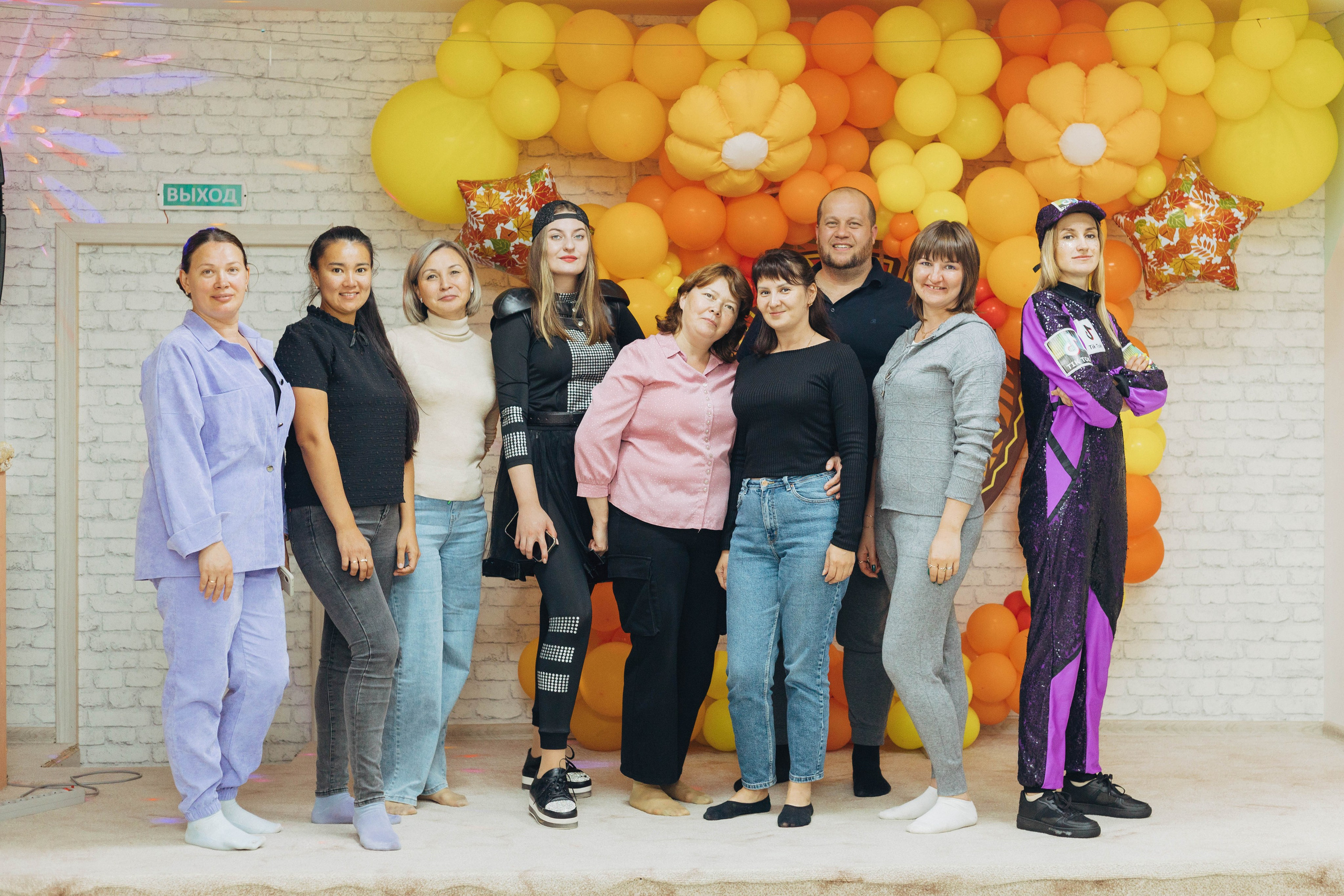 В стиле Уэнздей. Я Аракчеева Менслу — семейный и свадебный фотограф в Астрахани