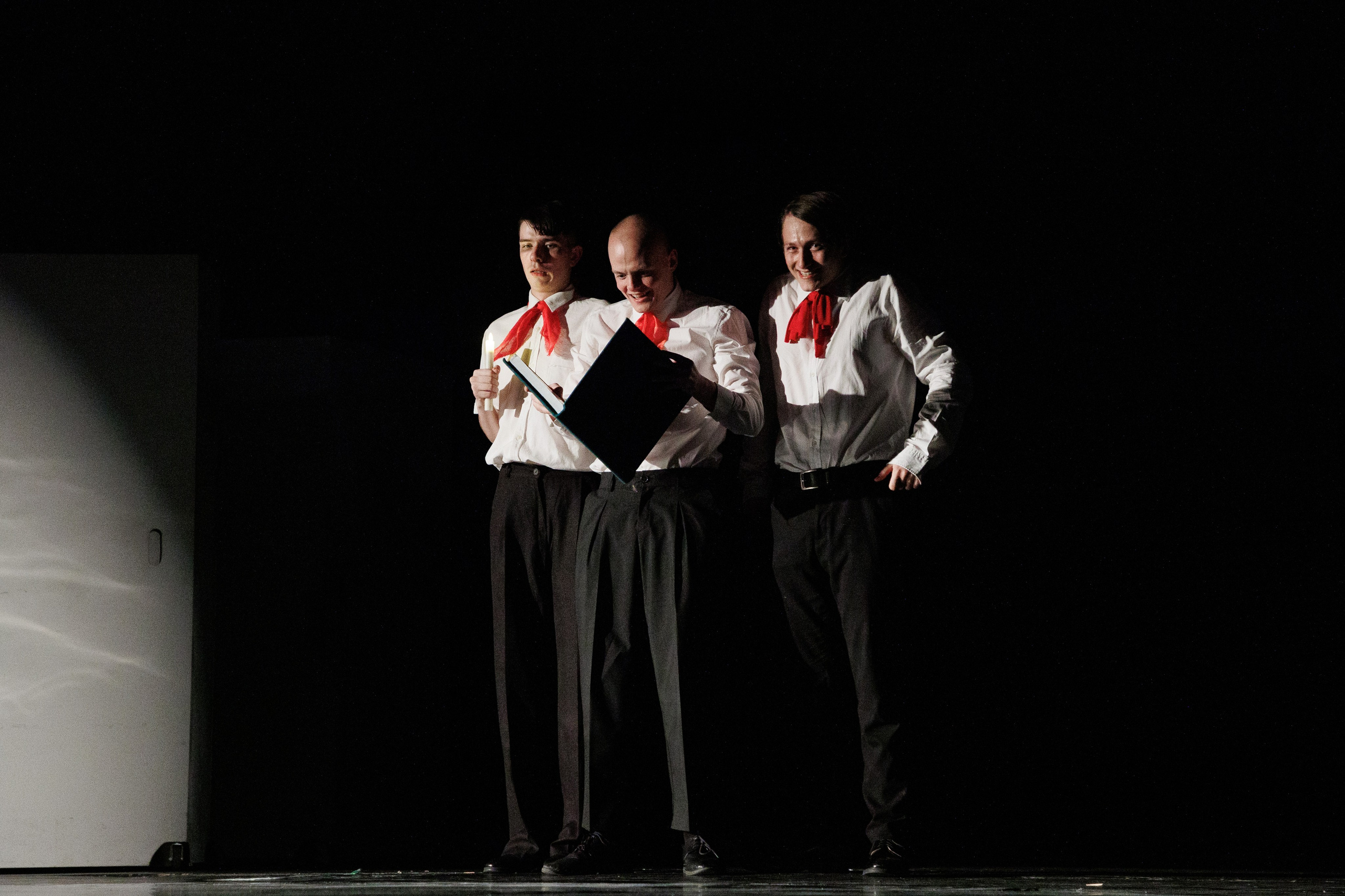 МХАТ. Новый квадрат. Фотограф городских и семейных событий Артем Карпухин