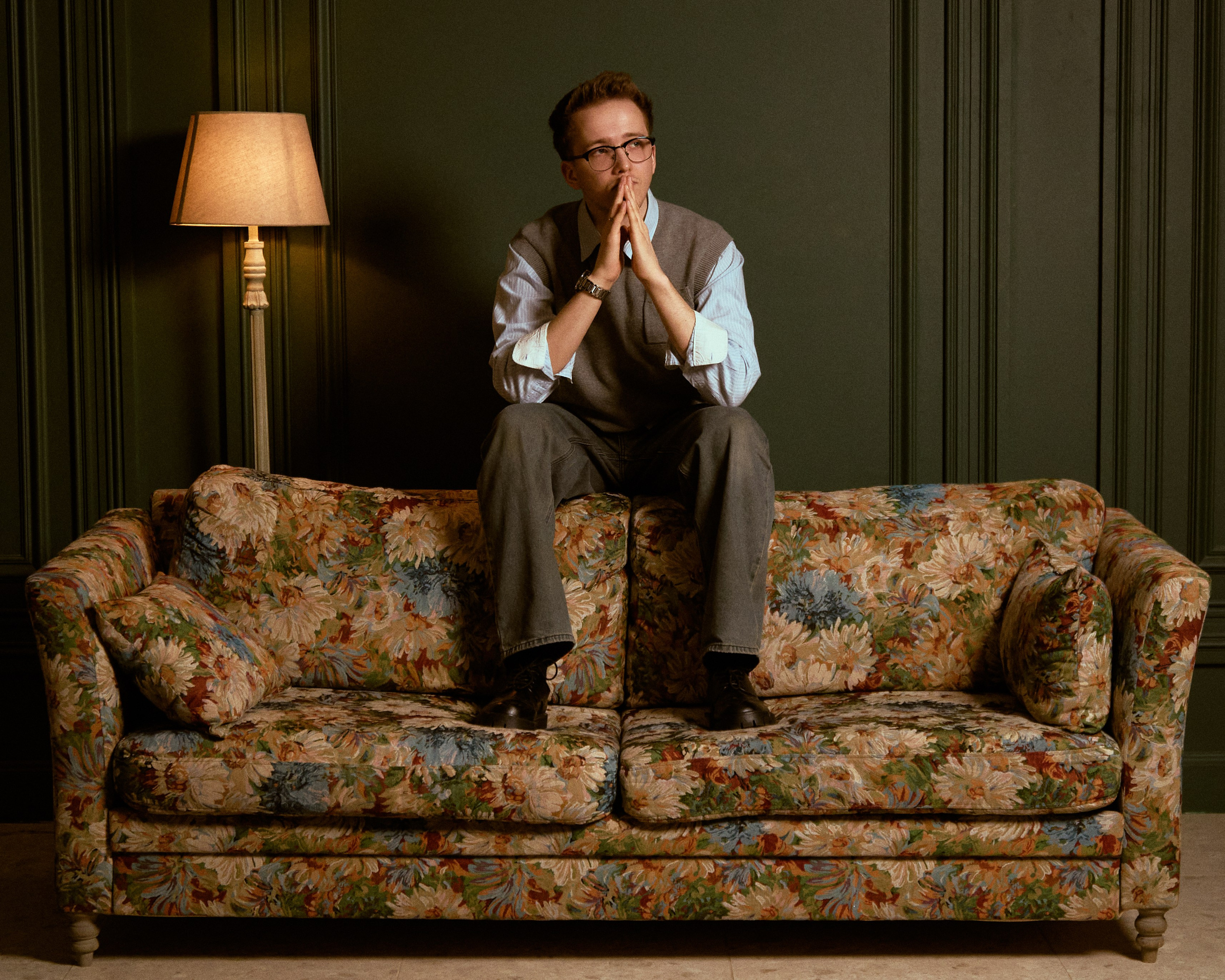 Максим. Главная