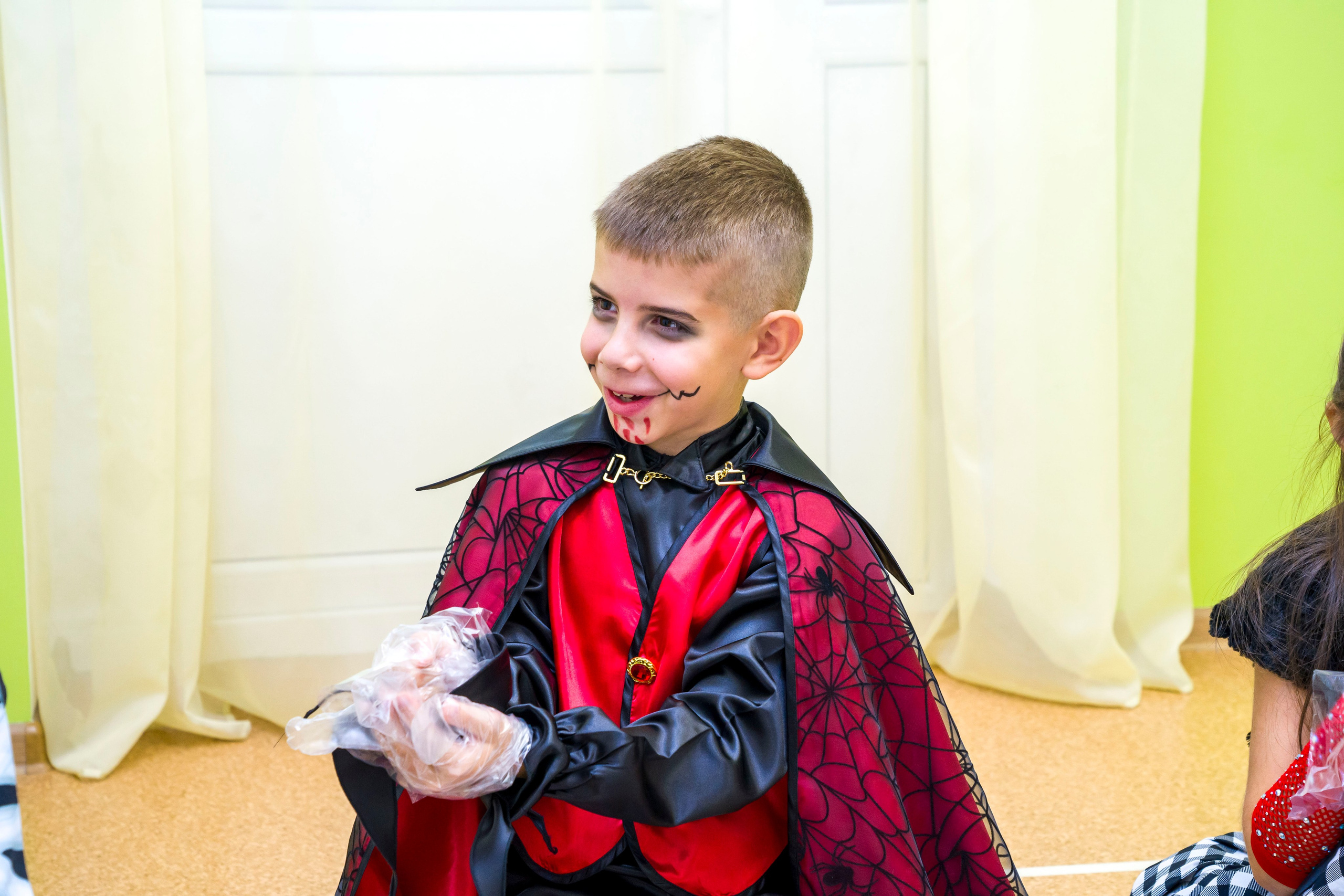 Репортаж детского праздника хеллоуин. Фотограф в Санкт-Петербурге. Репортажная и все съёмки для бизнеса