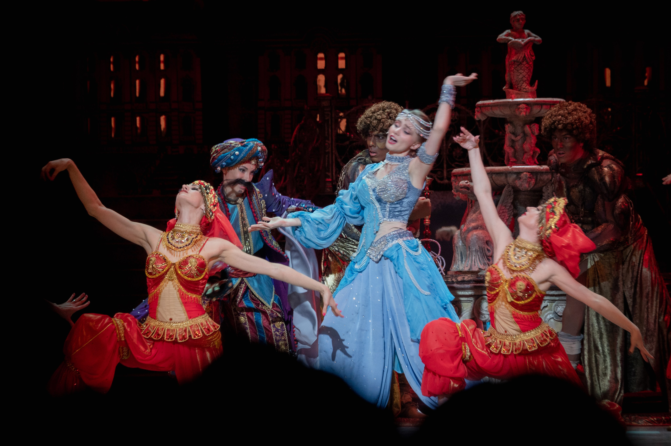 Мюзикл «Каприз императрицы». Фотограф Роман Адлер