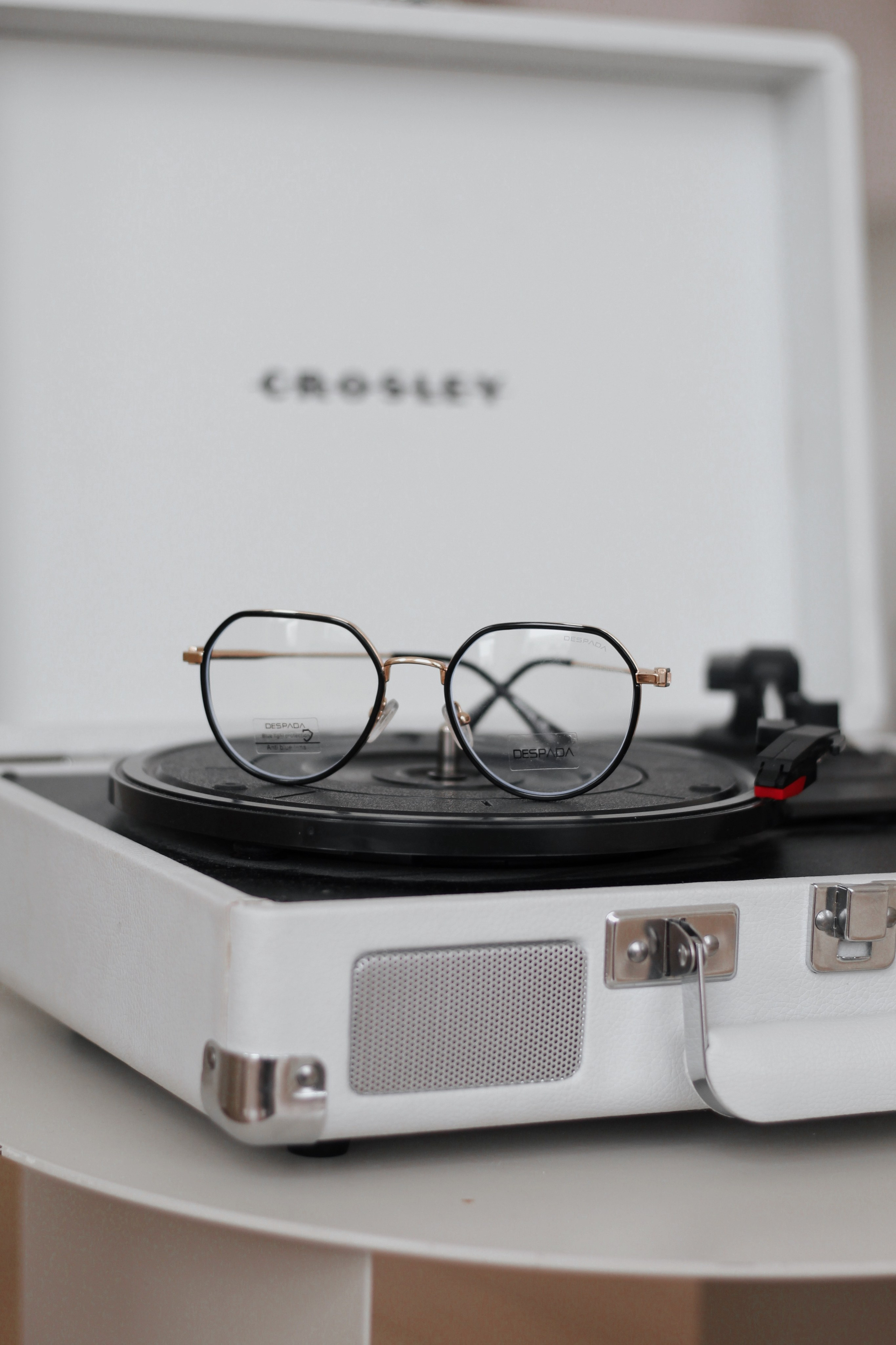 Главная. Оптика для всей семьи Оптик Сторис в Москве