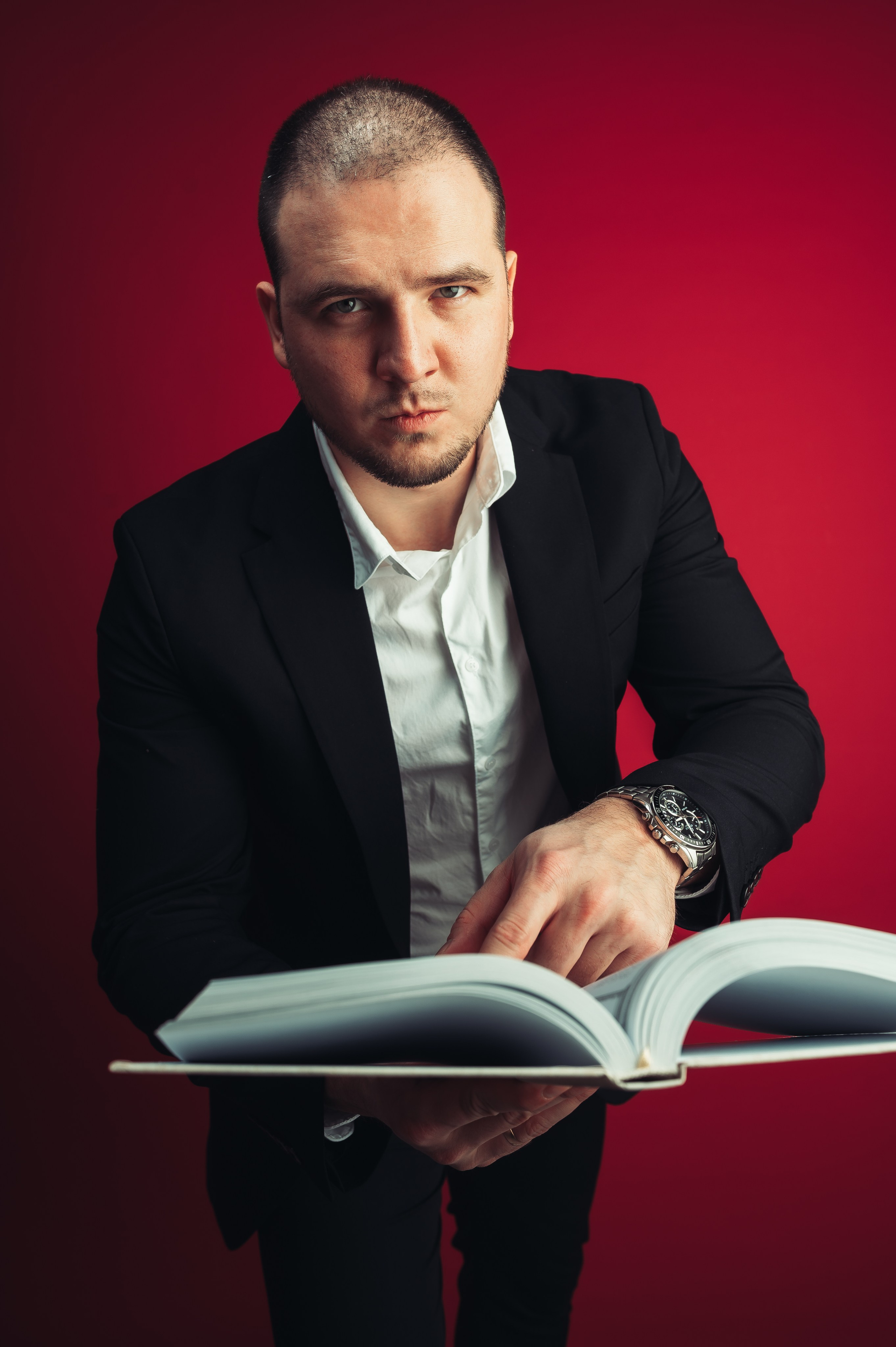 Никита Пустовалов — портретная съёмка. Иван Кубик — фотограф и видеограф