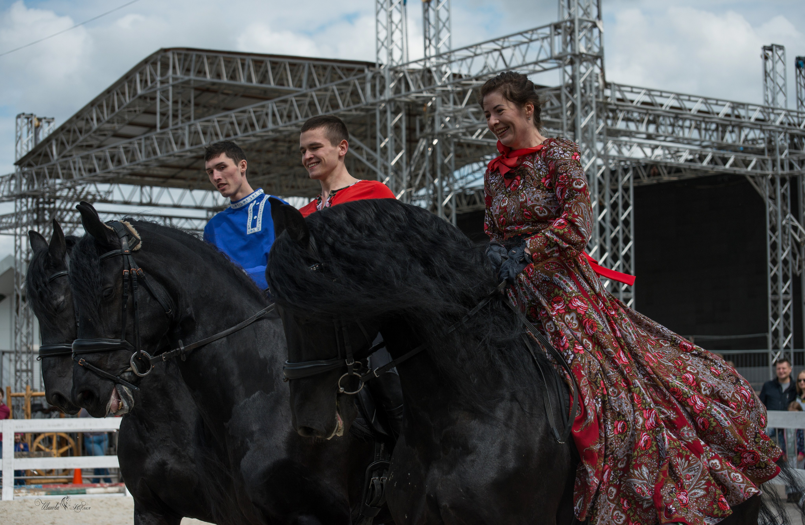 Эквирос, Москва. Конный фотограф в Саратове Юлия Иванова