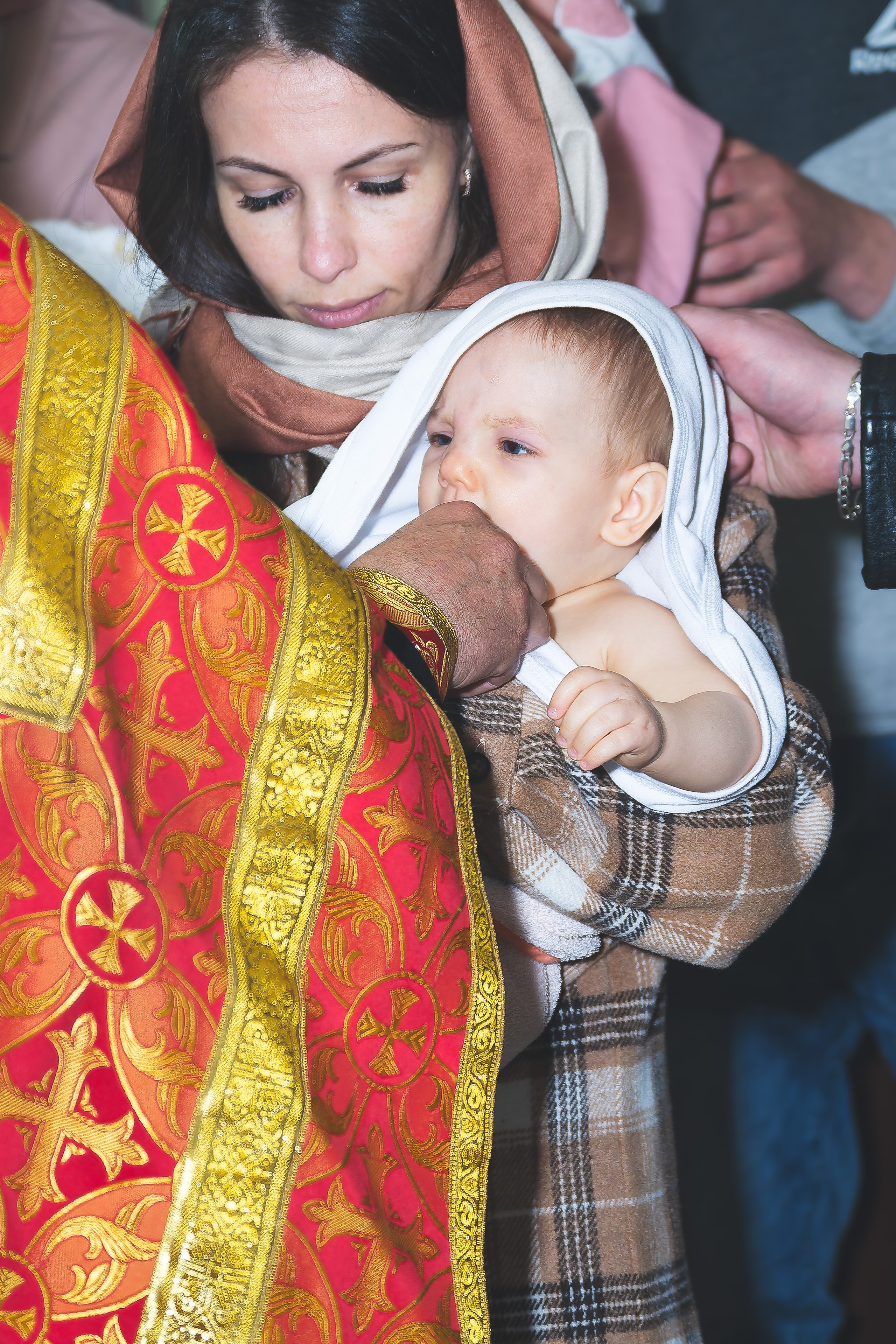 Крещение Ксении в храме Рождества Пресвятой Богородицы д. Щербинино. Фотограф Евгений Егоров