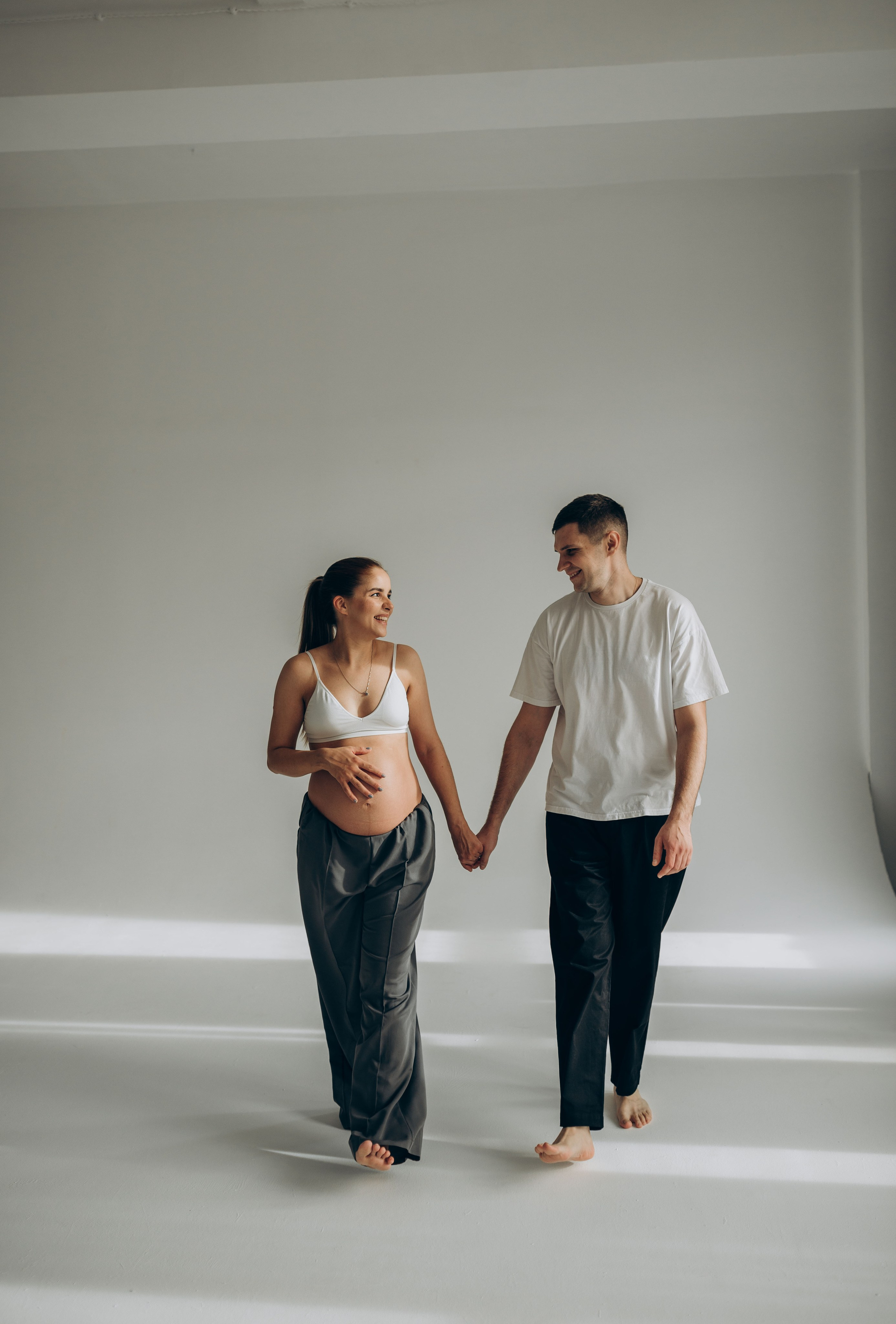 Фотосессия беременности в студии. Семейный фотограф в Домодедово и Москве Елена Пичугина