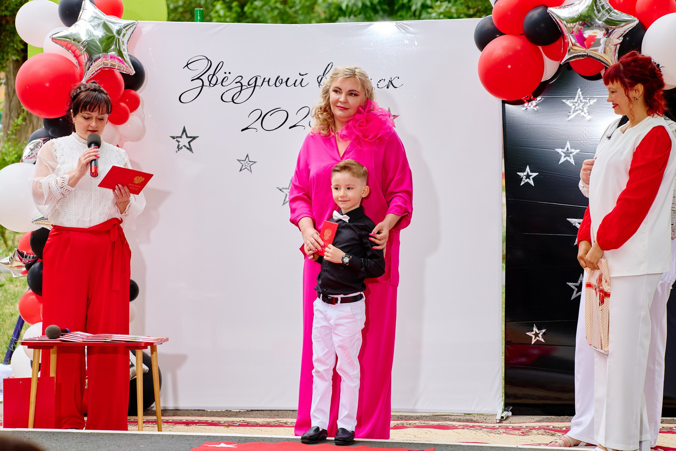 Выпускной 45 сад. Фотограф Выпускные альбомы Таганрог Сергей Коробченко