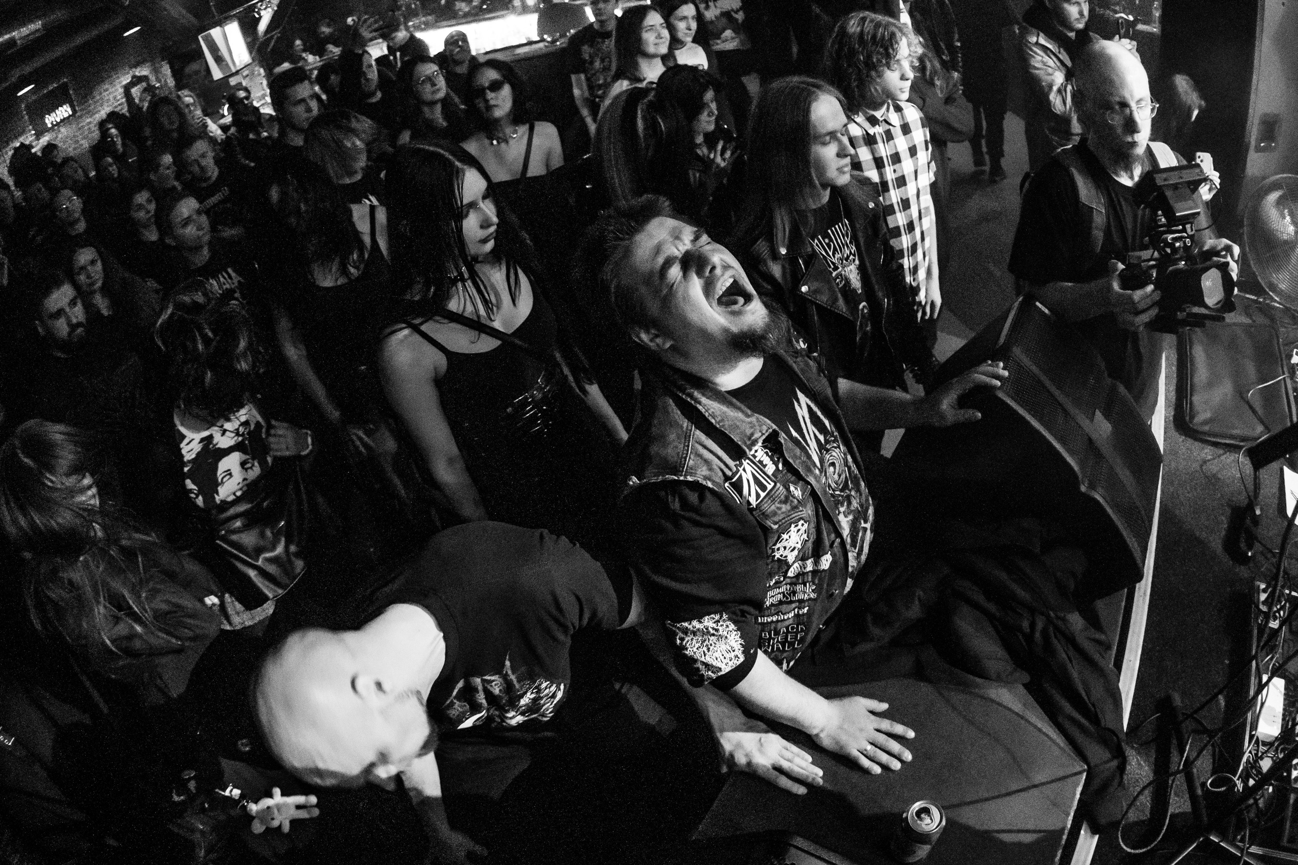 ИЛ • Minuala • Khlad|Цоколь 2.0. Концертный и репортажный фотограф в Санкт-Петербурге Слава Пахомов