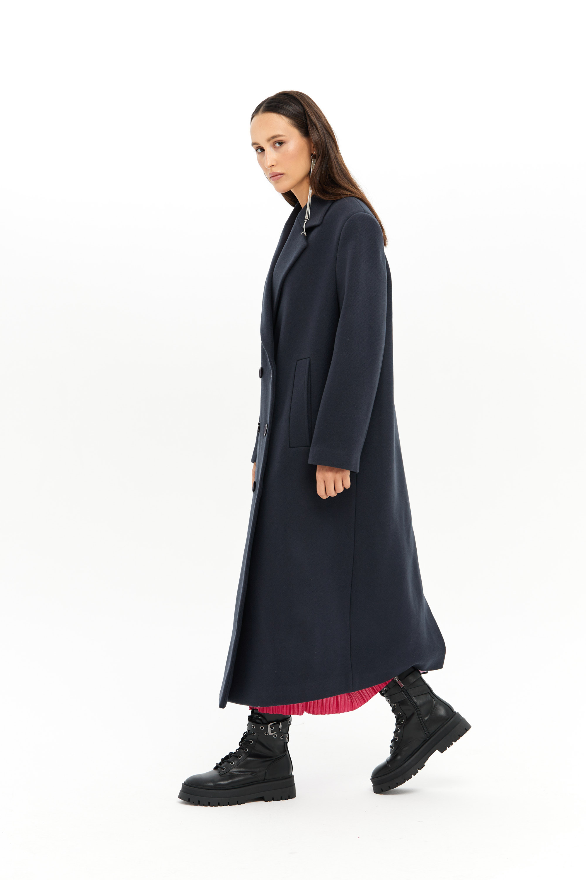 Каталог для бренда Sinn. Коммерческий фотограф в Москве Марина Иванькова