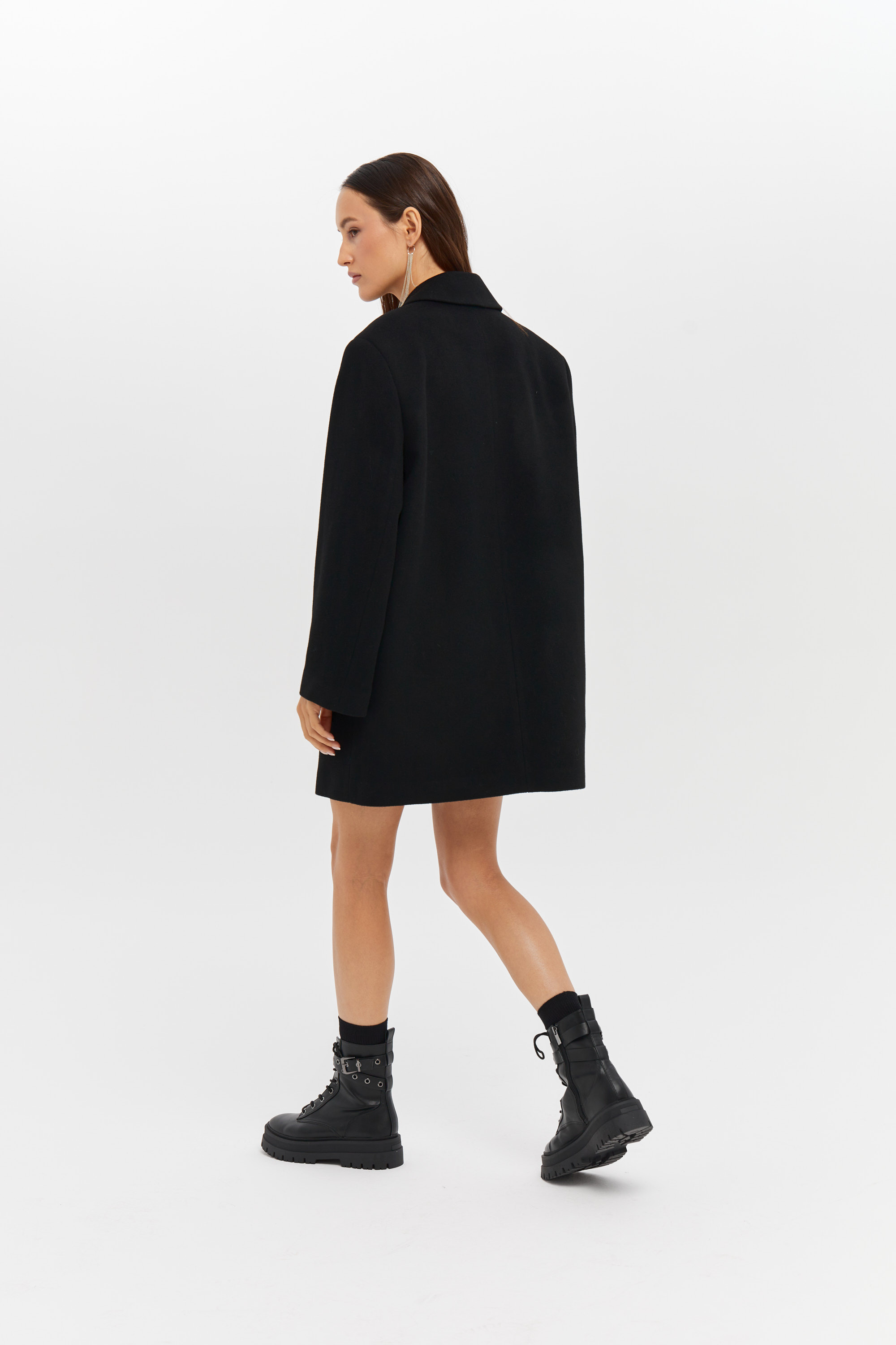 Каталог для бренда Sinn. Коммерческий фотограф в Москве Марина Иванькова