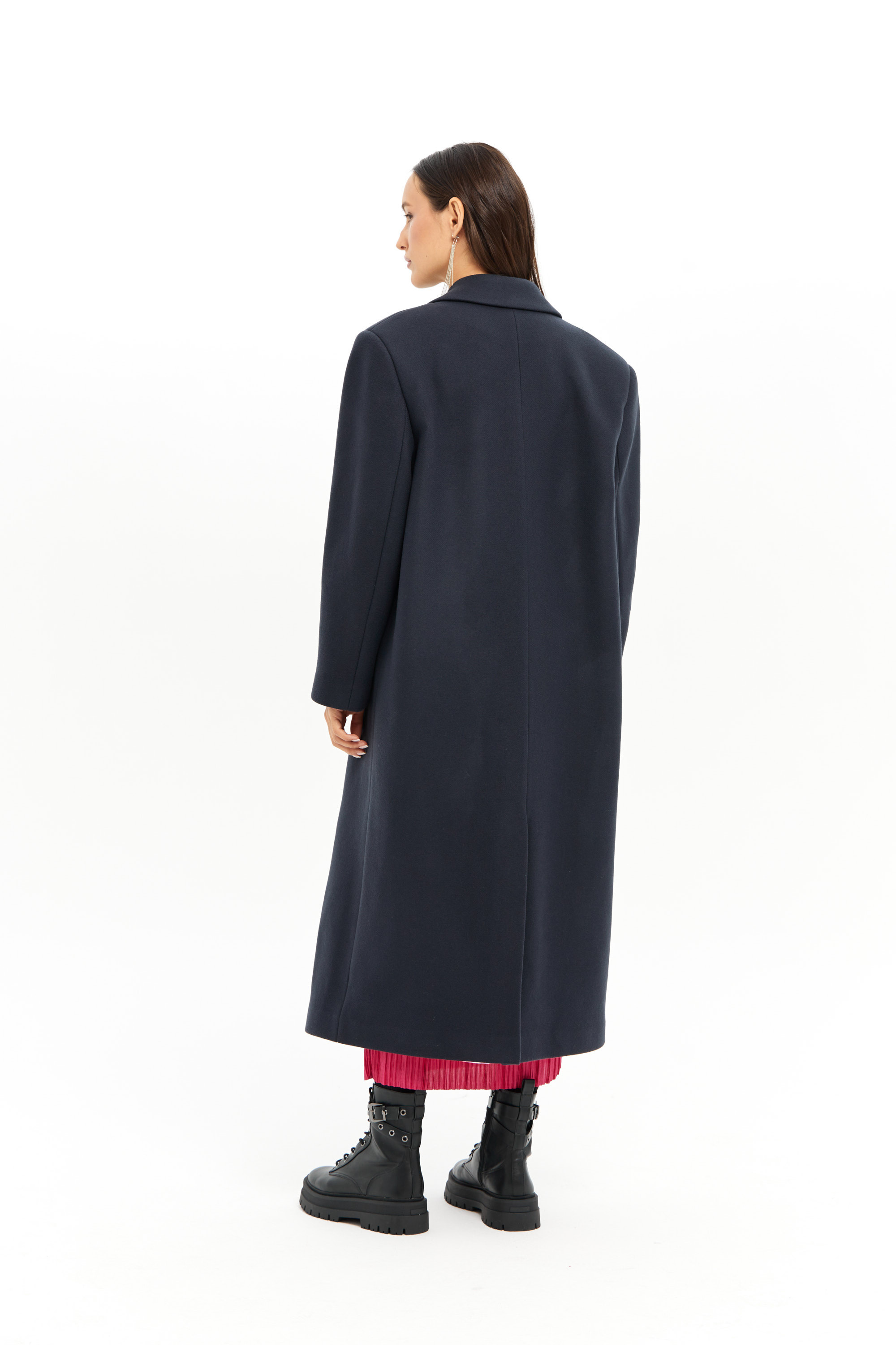 Каталог для бренда Sinn. Коммерческий фотограф в Москве Марина Иванькова