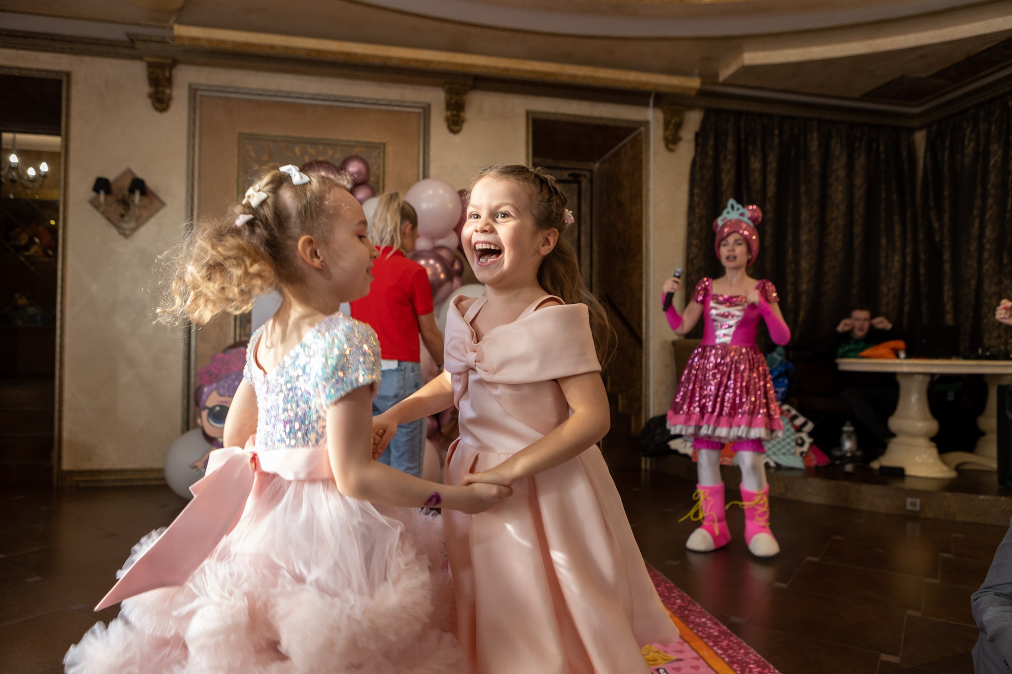 День Рождения Анастасии в ресторане Инконтро. Фотограф в Оренбурге. Профессиональный фотограф