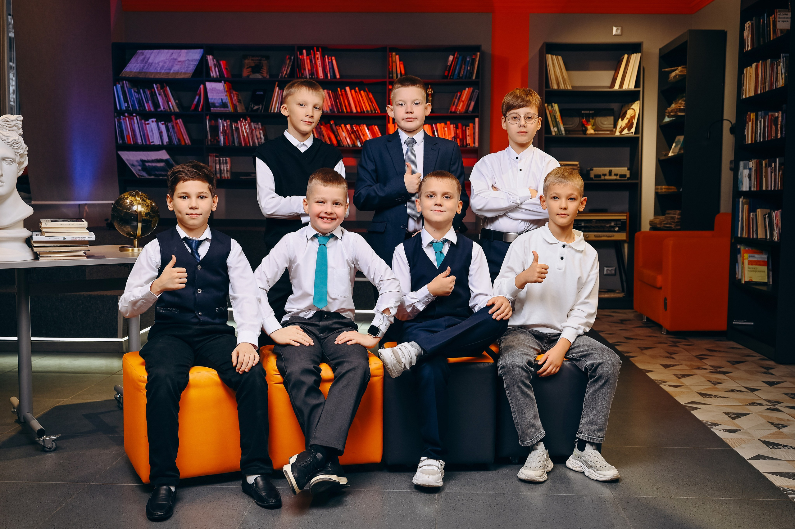 Библиотека. Выпускные альбомы в Кургане, Твой альбом, Книга