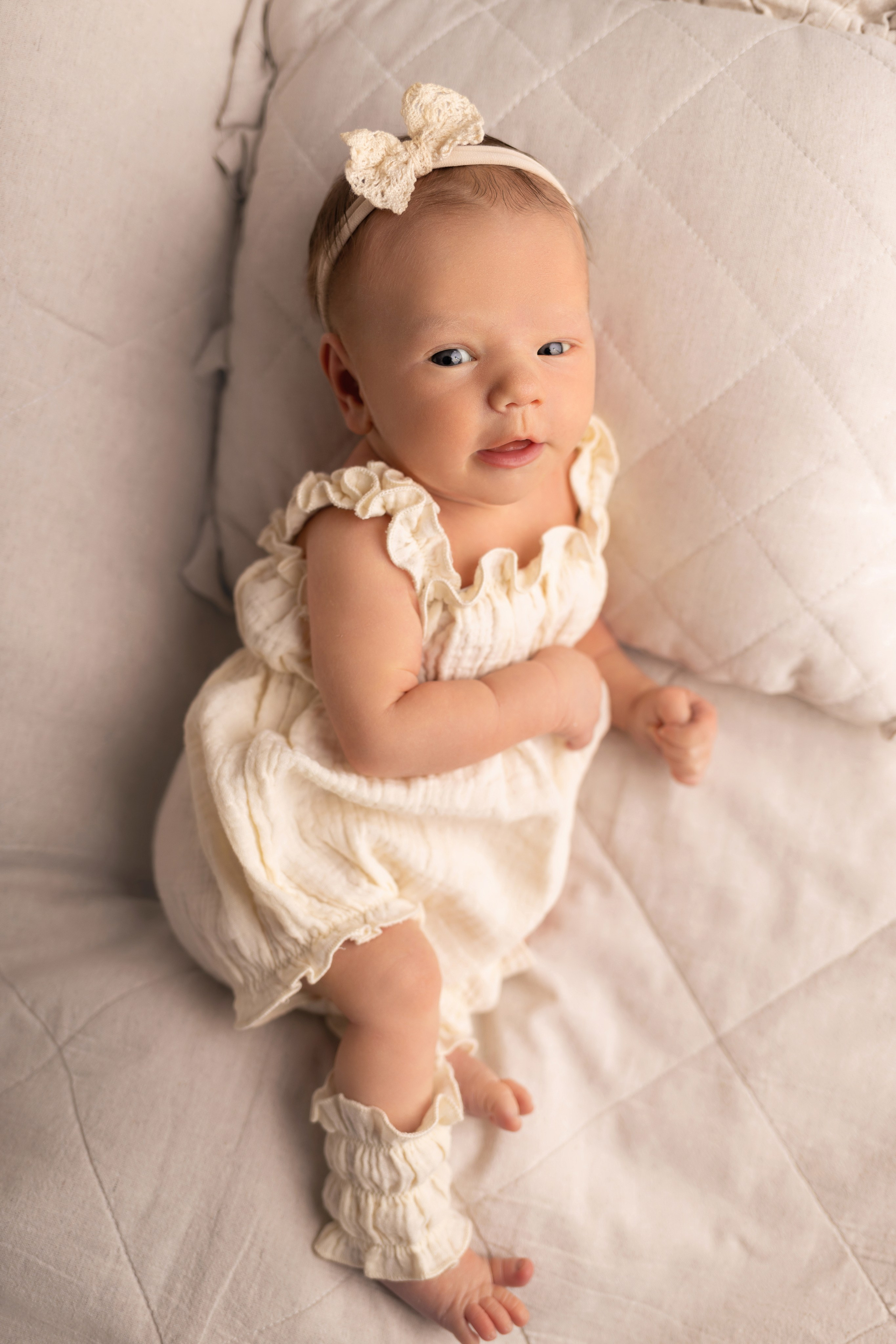 Newborn съемка в стиле Лайф. Фотограф новорожденных малышей в Омске и Омской области Эльвира Камаева