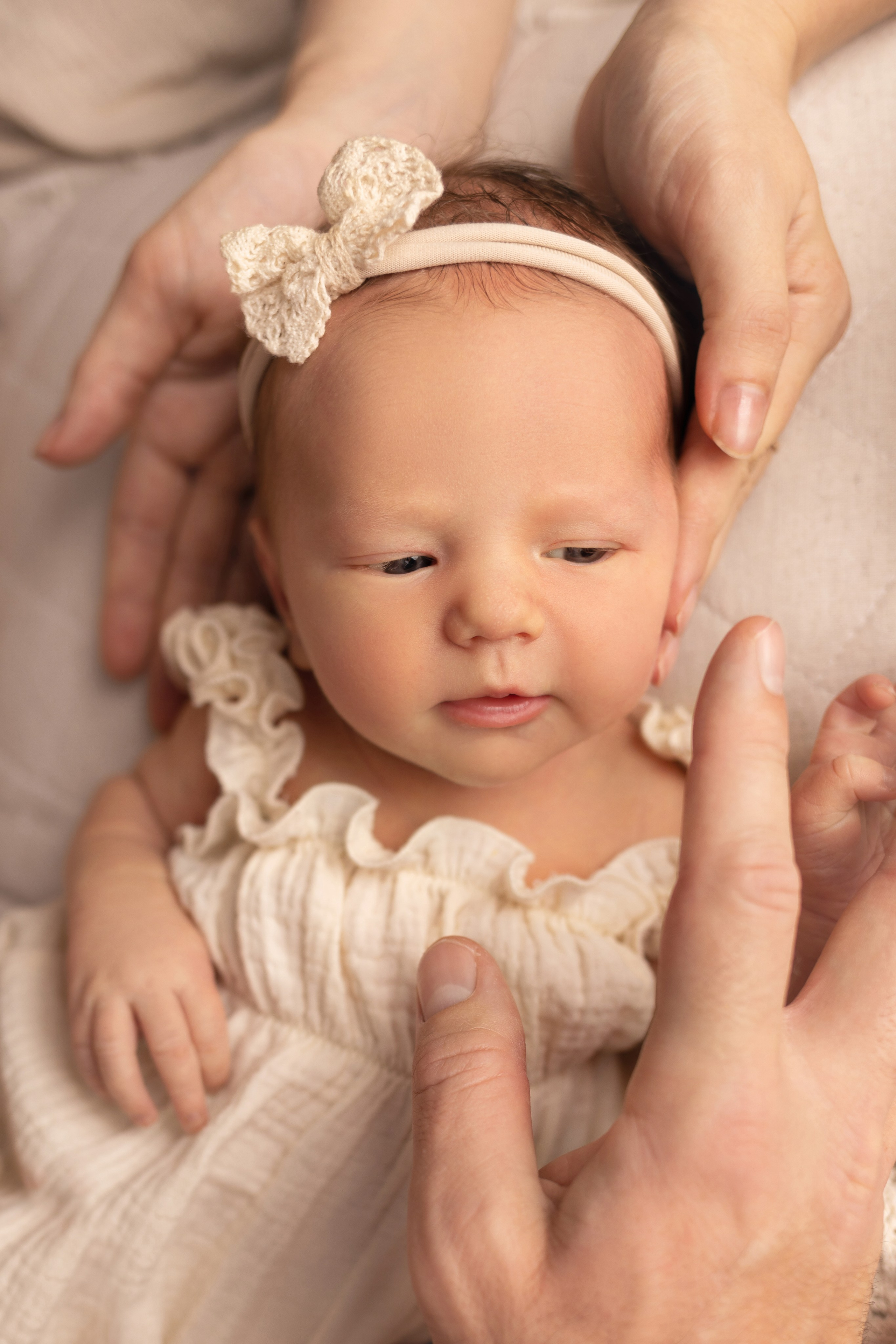 Newborn съемка в стиле Лайф. Фотограф новорожденных малышей в Омске и Омской области Эльвира Камаева