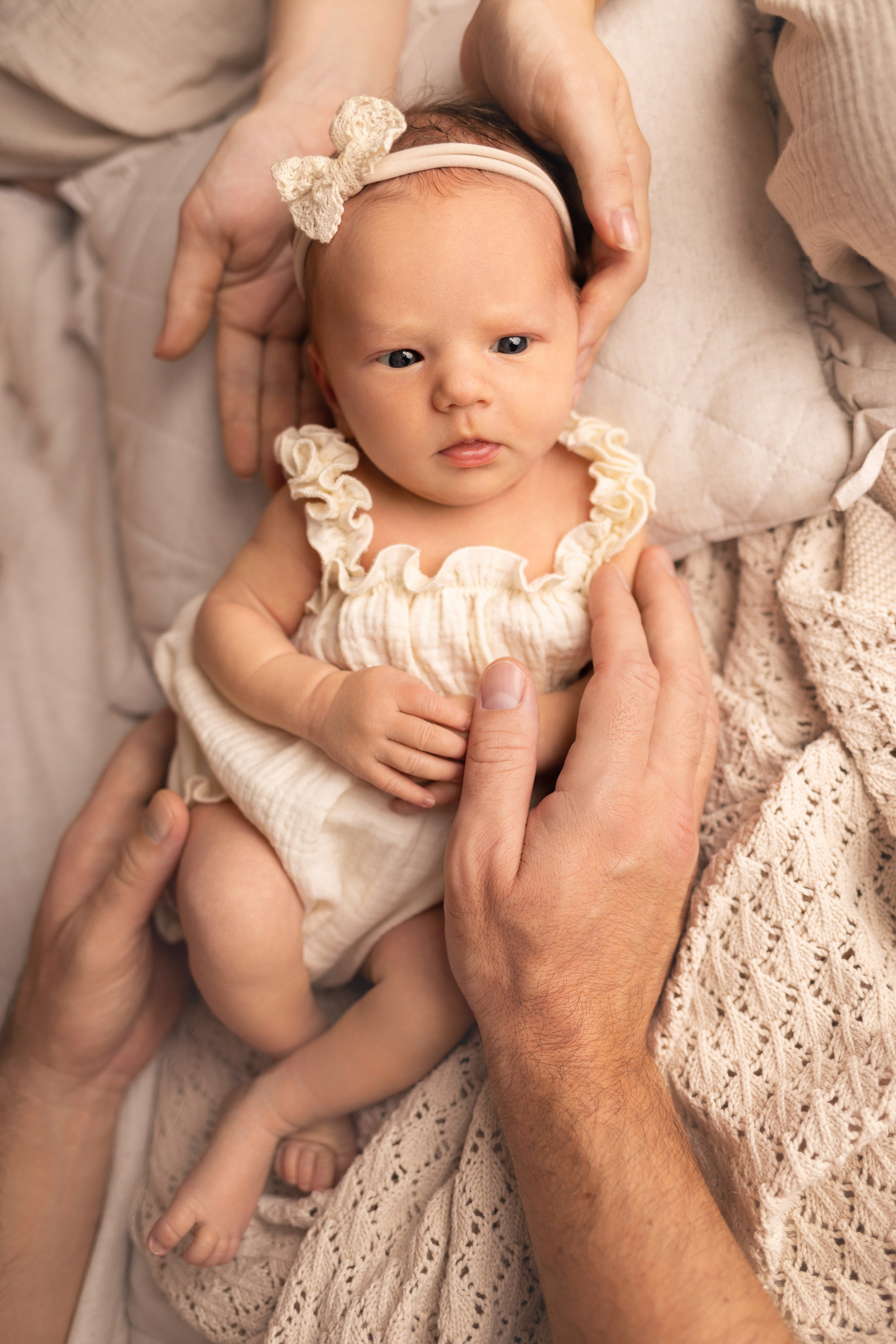 Newborn съемка в стиле Лайф. Фотограф новорожденных малышей в Омске и Омской области Эльвира Камаева