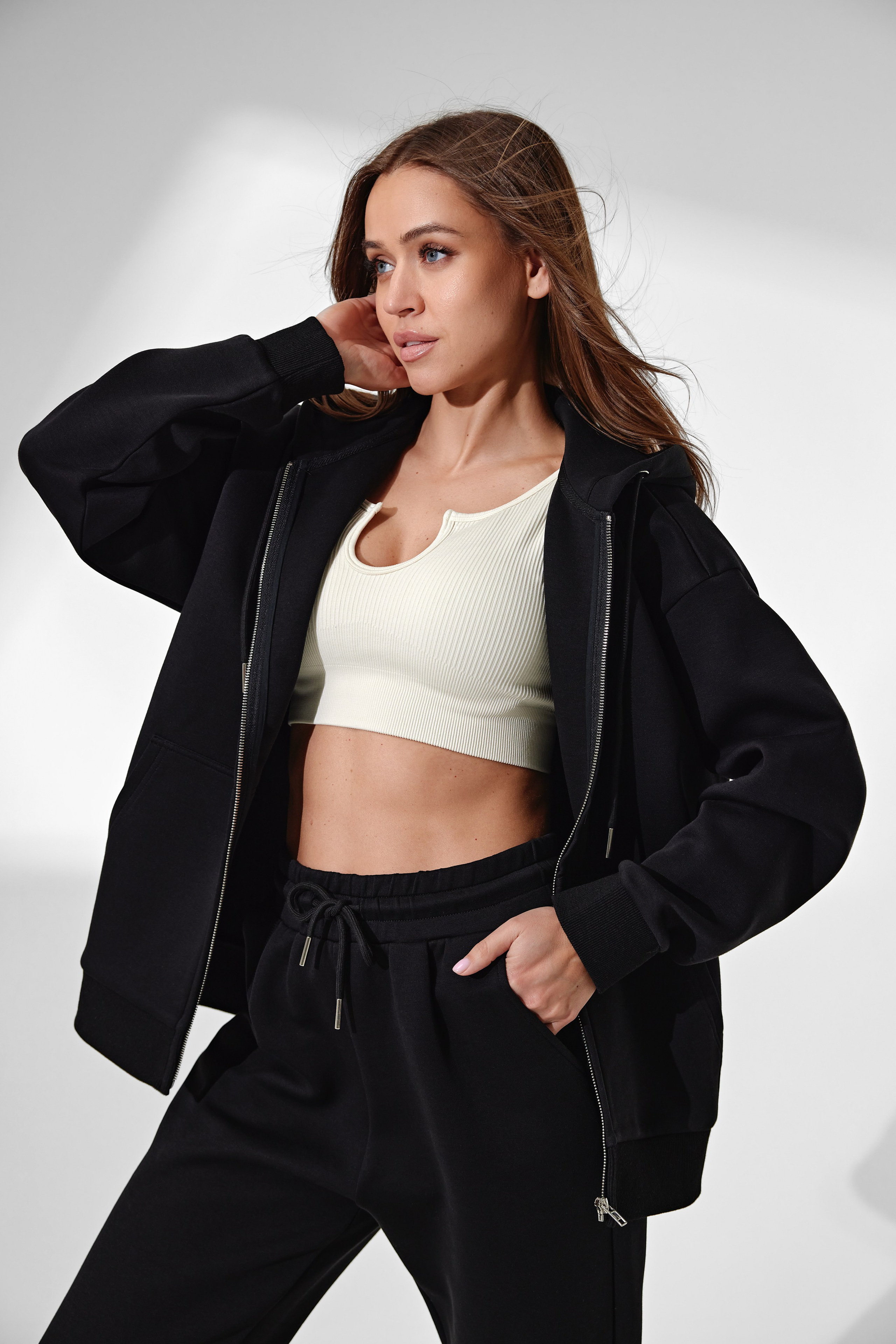 Создание каталога для бренда одежды Enjoy. Антон Артюшин, портретный фотограф. Москва