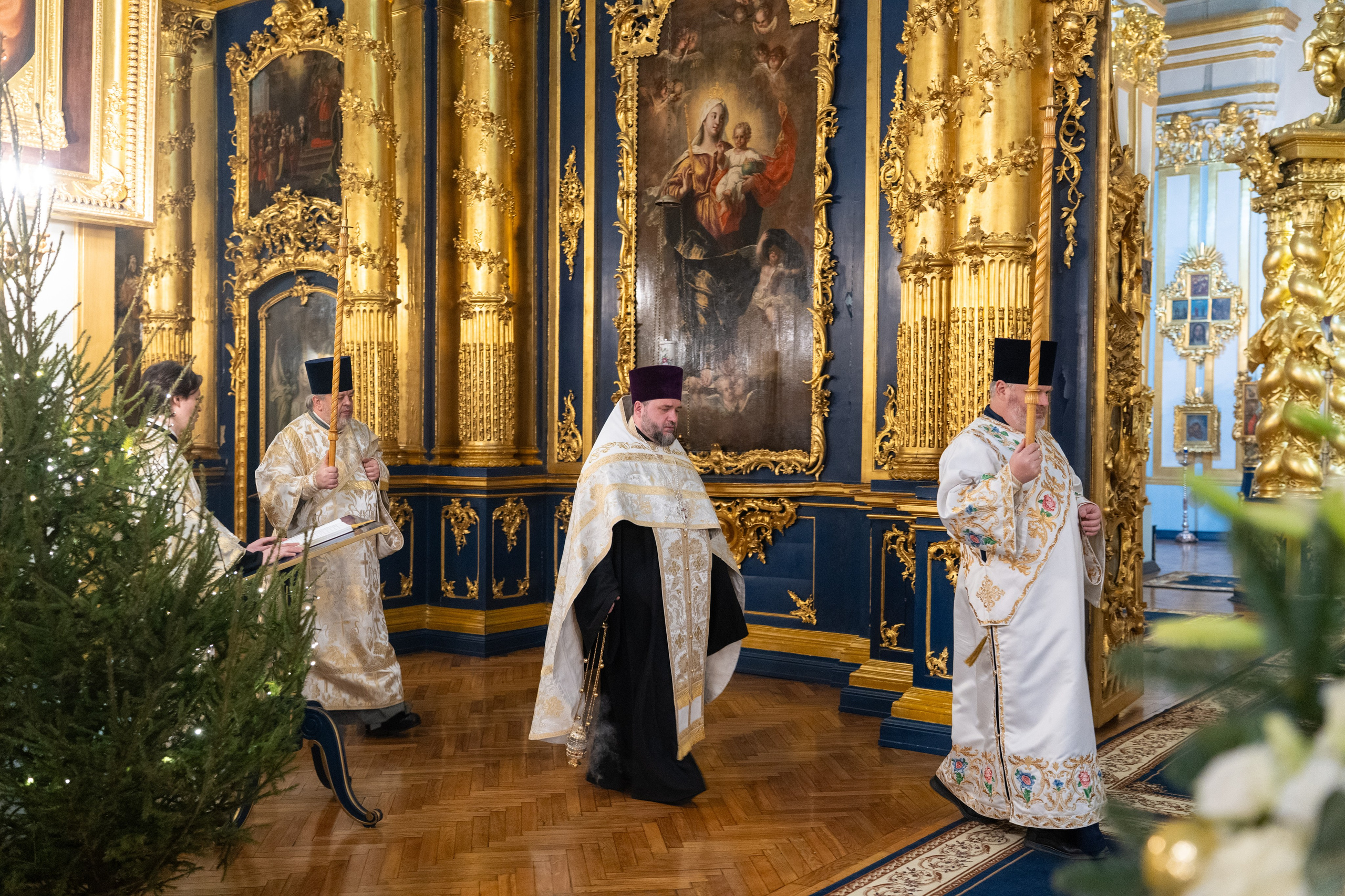 Праздничное бдение в Николо-Богоявленском морском соборе. НИКОЛО-БОГОЯВЛЕНСКИЙ МОРСКОЙ СОБОР