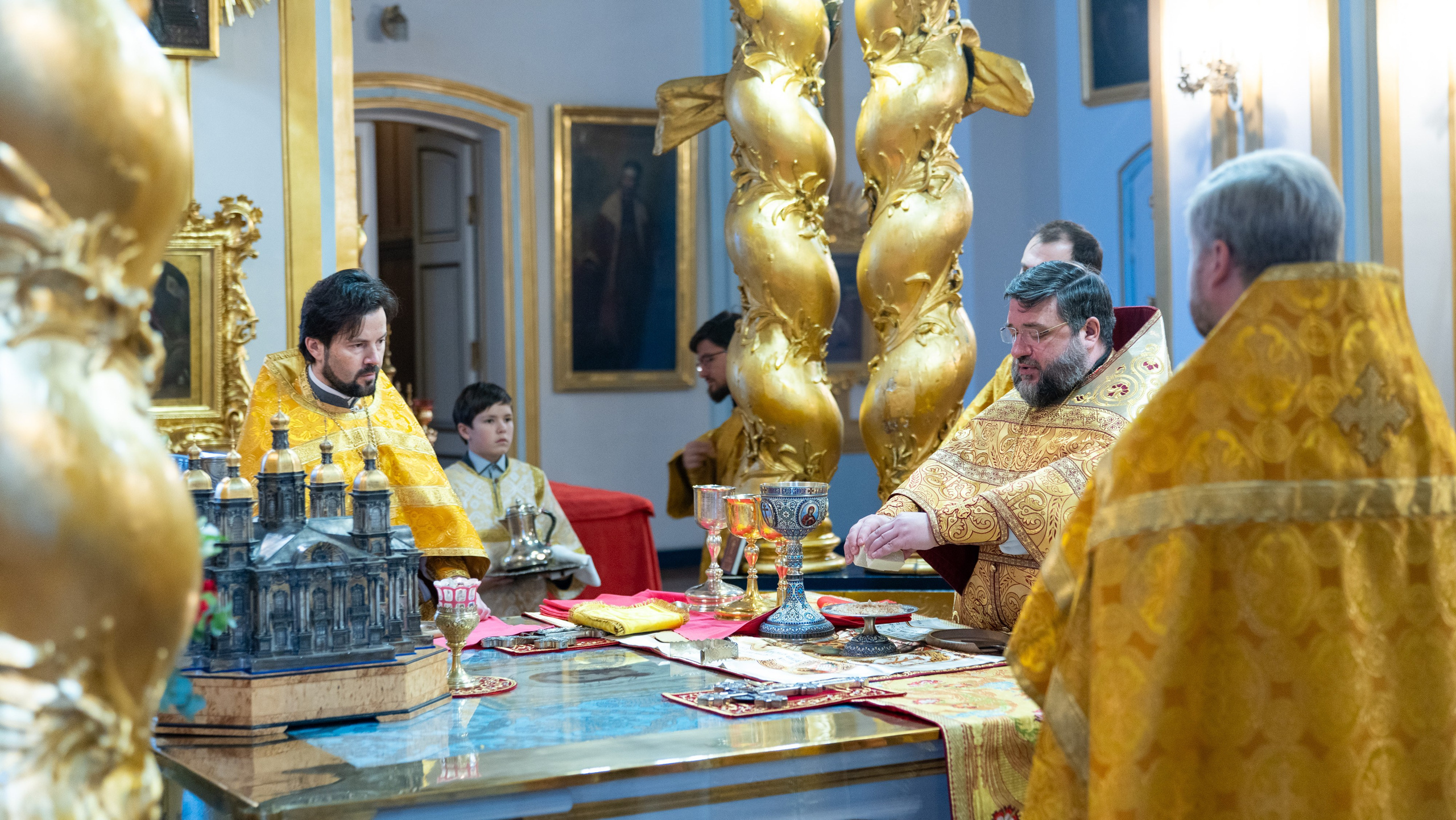 Неделя 24-я по Пятидесятнице. Апп. от 70-ти Ераста, Олимпа, Родиона, Сосипатра, Куарта (Кварта) и Тертия. Мч. Ореста врача. НИКОЛО-БОГОЯВЛЕНСКИЙ МОРСКОЙ СОБОР