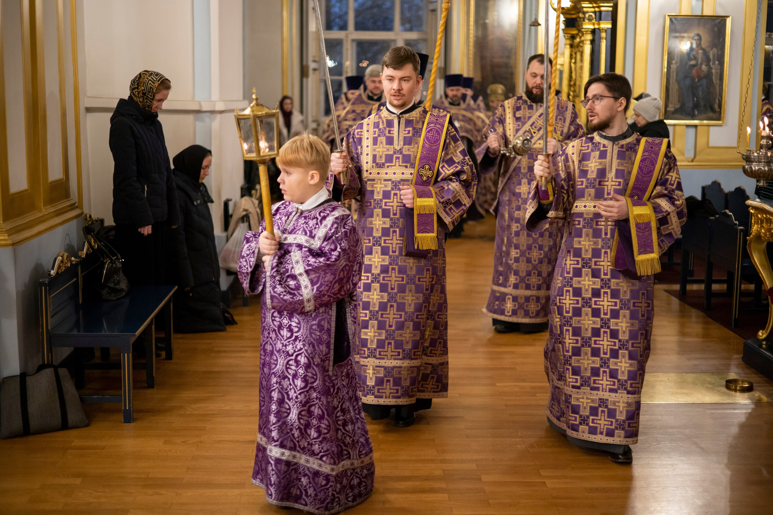 ВСЕНОЩНОЕ БДЕНИЕ С ЧИНОМ ИЗНЕСЕНИЯ ЧЕСТНОГО И ЖИВОТВОРЯЩЕГО КРЕСТА ГОСПОДНЯ. НИКОЛО-БОГОЯВЛЕНСКИЙ МОРСКОЙ СОБОР