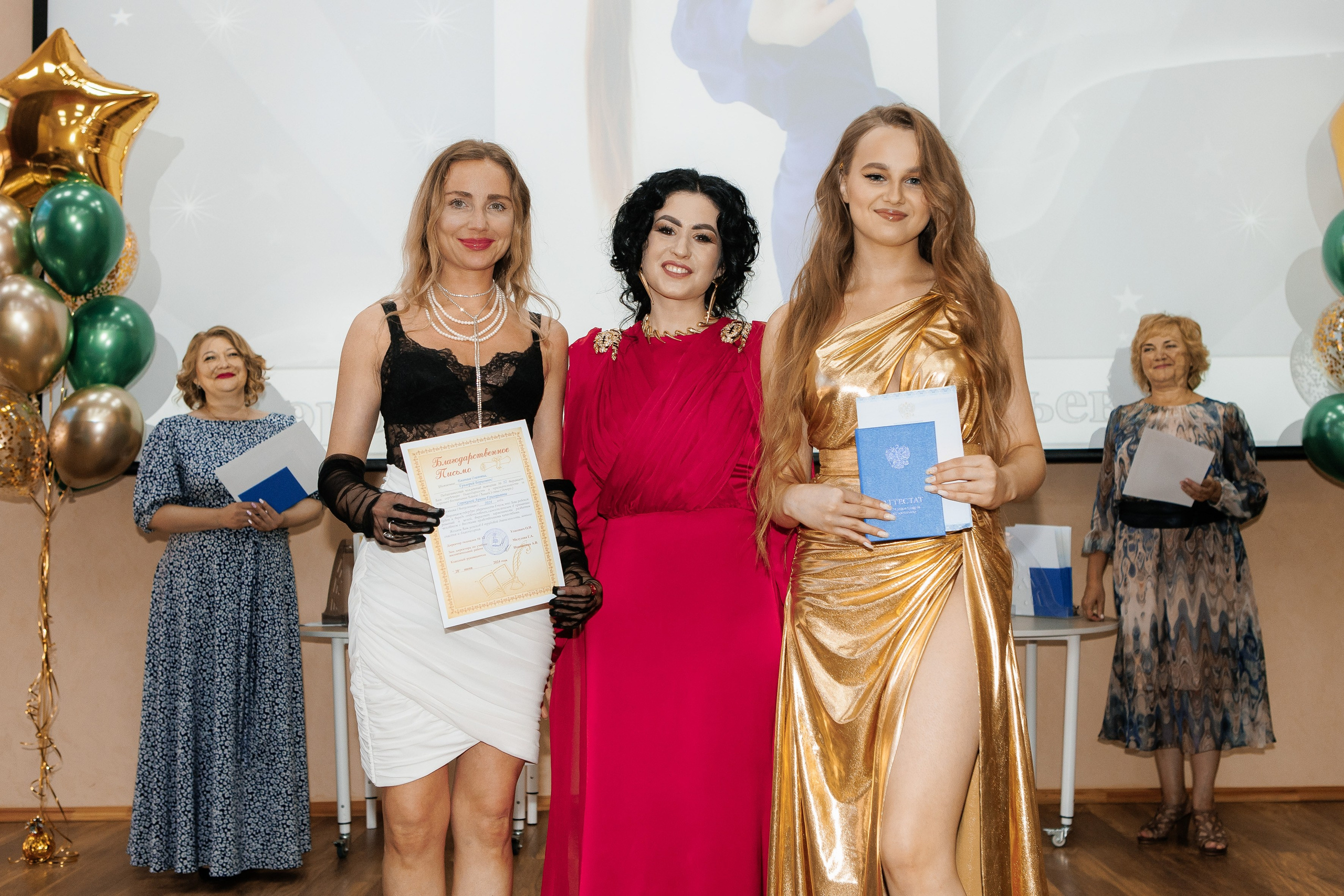 Выпускной Гимназия 12 2024 г. Свадебный и портретный Фотограф в Липецке Дмитрий Котюков