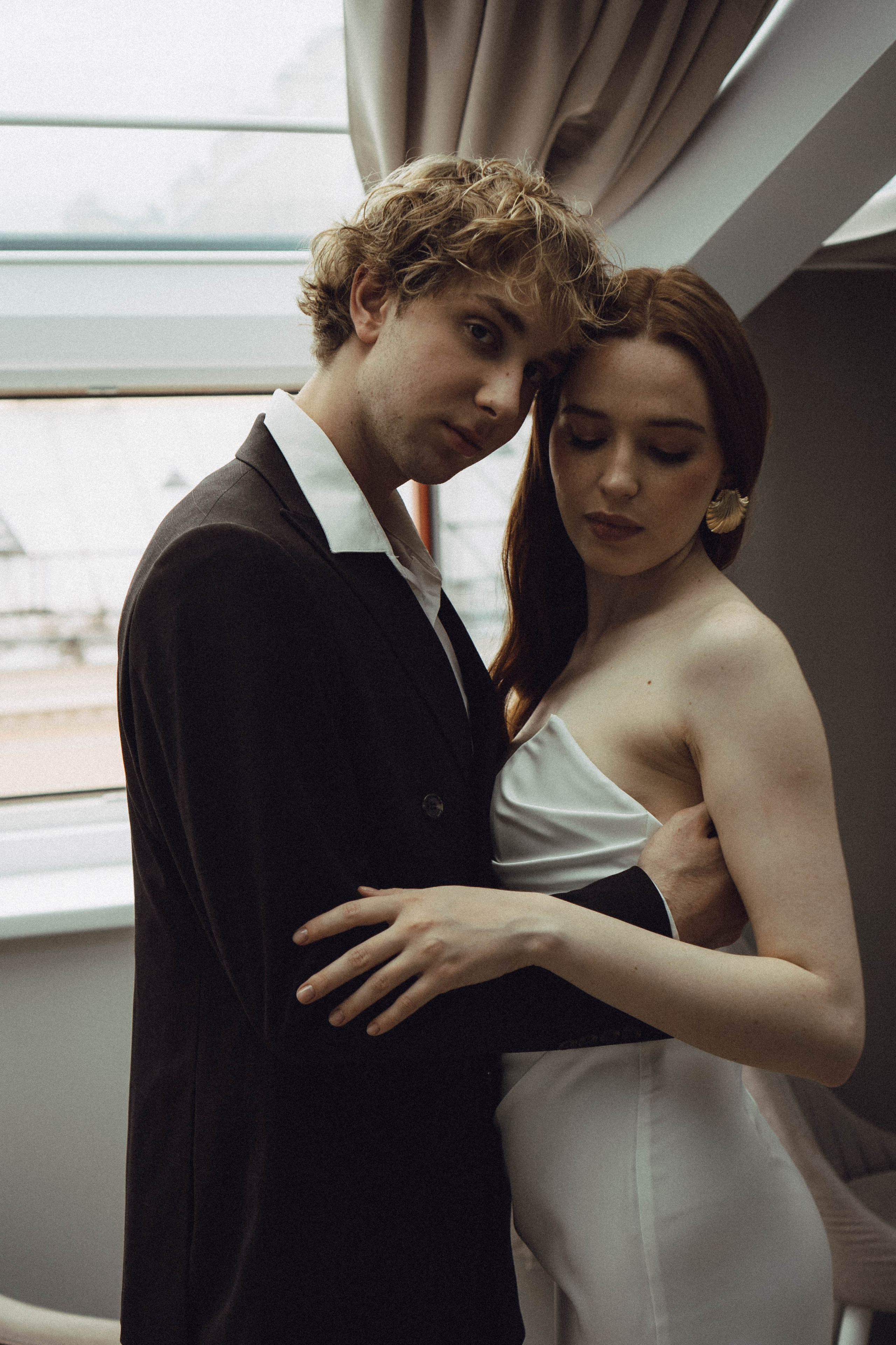 СВАДЕБНАЯ СЬЕМКА В ОТЕЛЕ. СБОРЫ ЖЕНИХА И НЕВЕСТЫ И ТАКЖЕ ТОР И ПОДГОТОВКА К ПРОГУЛКЕ. Профессиональный фотограф, Санкт-Петербург — Виктория Богомолова