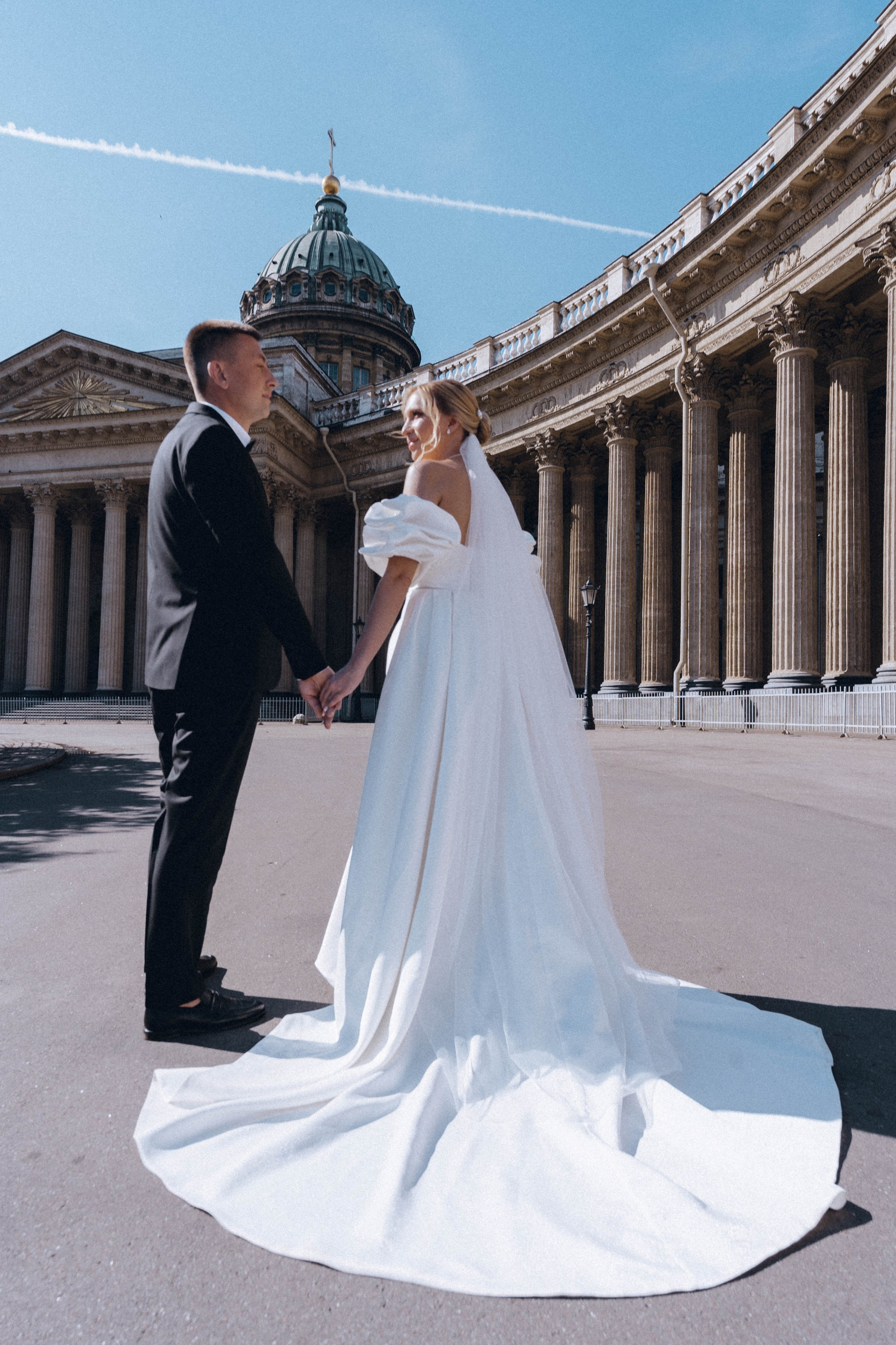 СВАДЕНБНАЯ СЬЕМКА НА КАТЕРЕ ПО КАНАЛАМ САНКТ-ПЕТЕРБУРГА И В АКВАТОРИИ НЕВЫ. Профессиональный фотограф, Санкт-Петербург — Виктория Богомолова