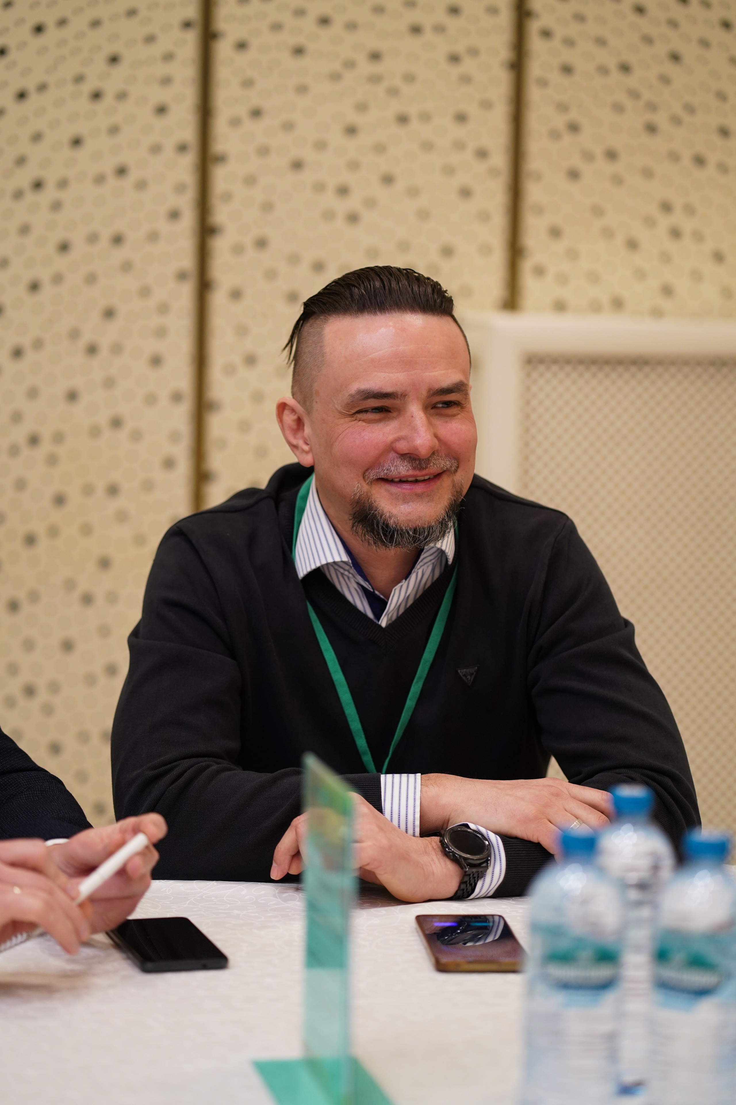 Малоэтажная страна конференция. Фотограф