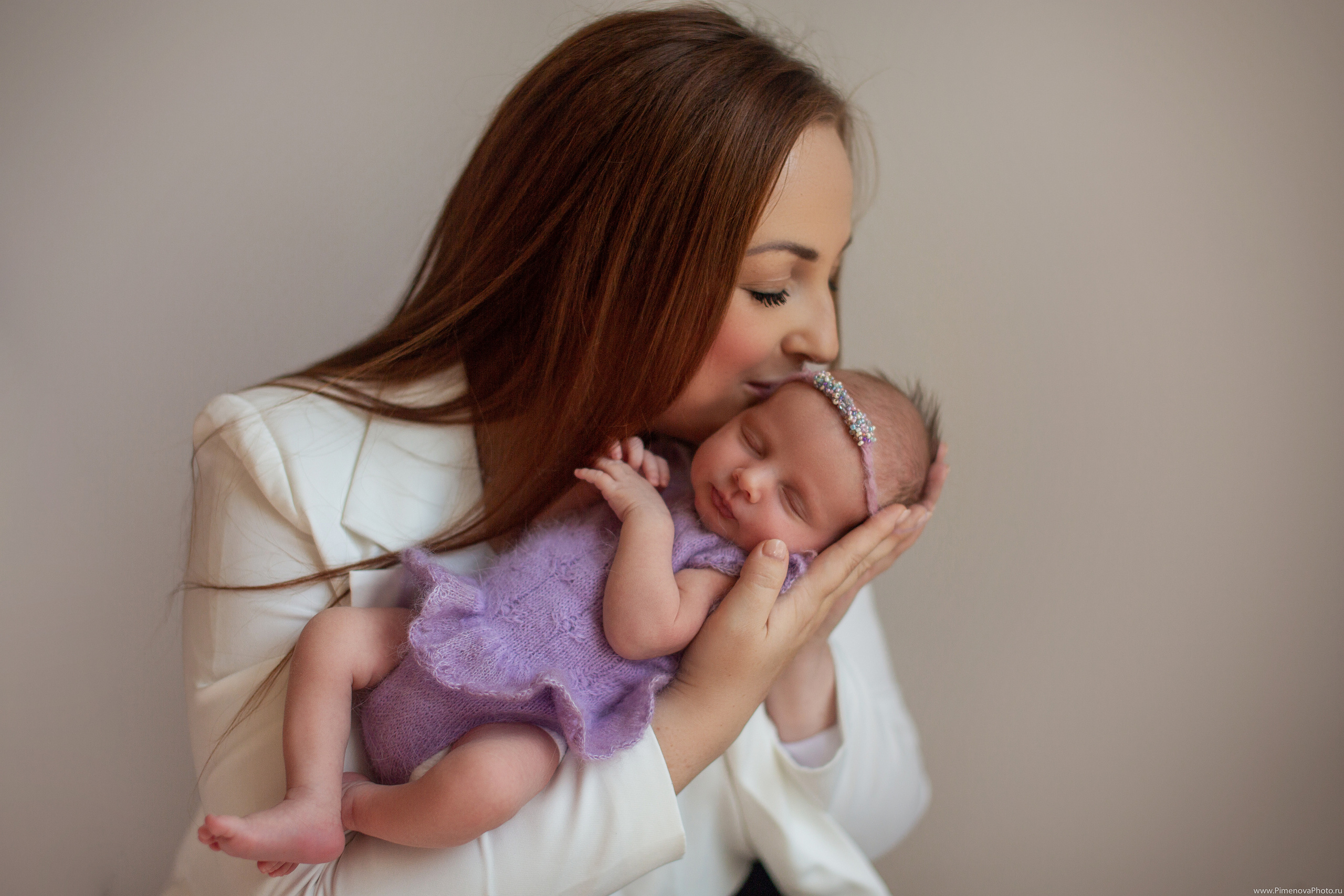 Новорождённая Анечка. Семейный и детский фотограф в Петрозаводске